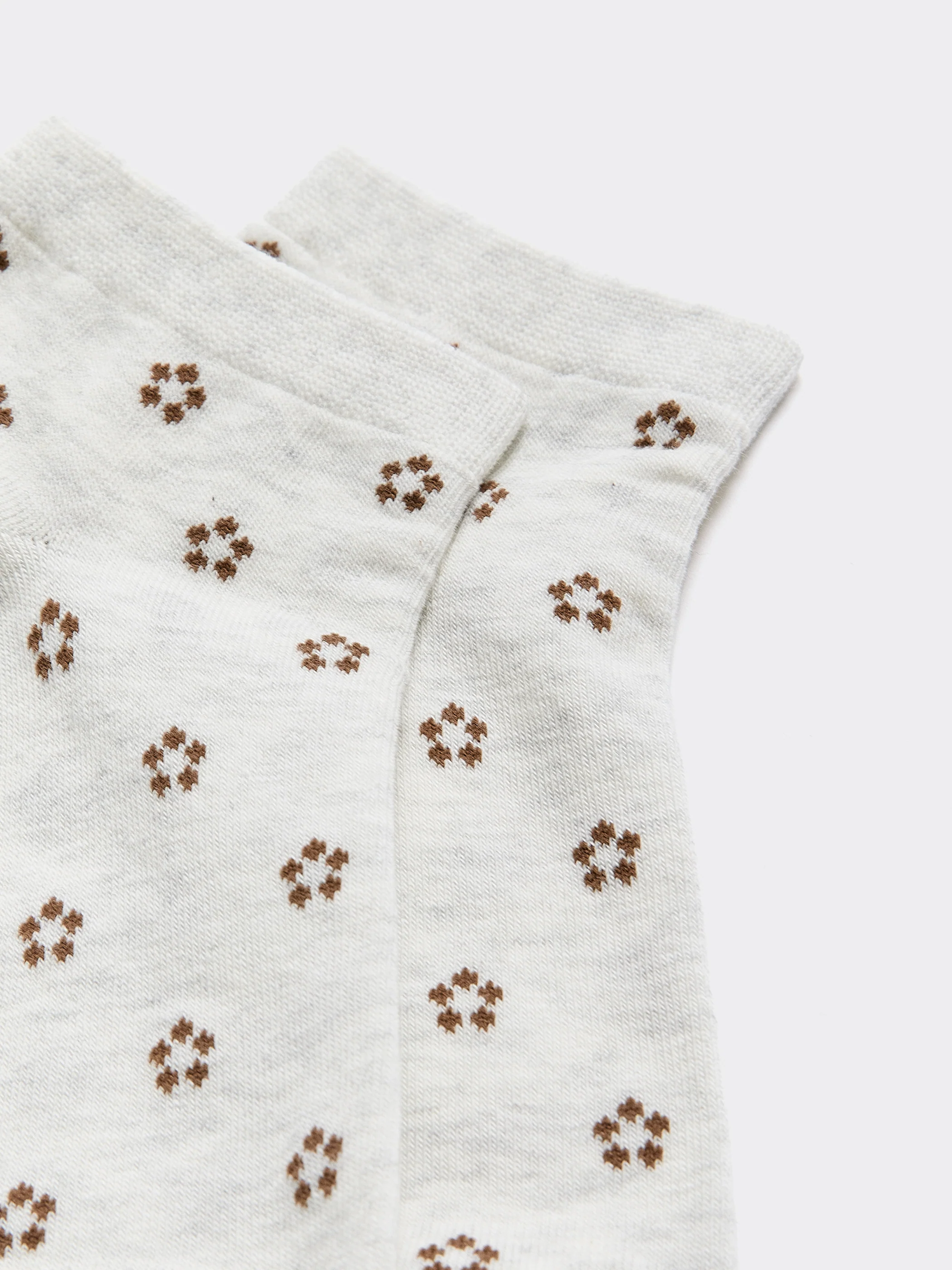 Anklet Socks with Tiny Flowers - Image 3