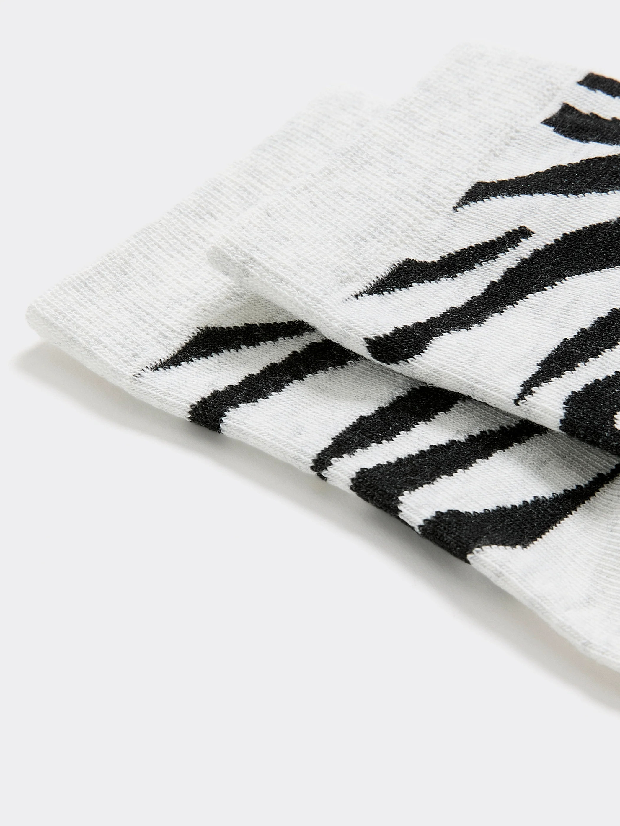 Anklet Socks with Zebra Print - Image 5