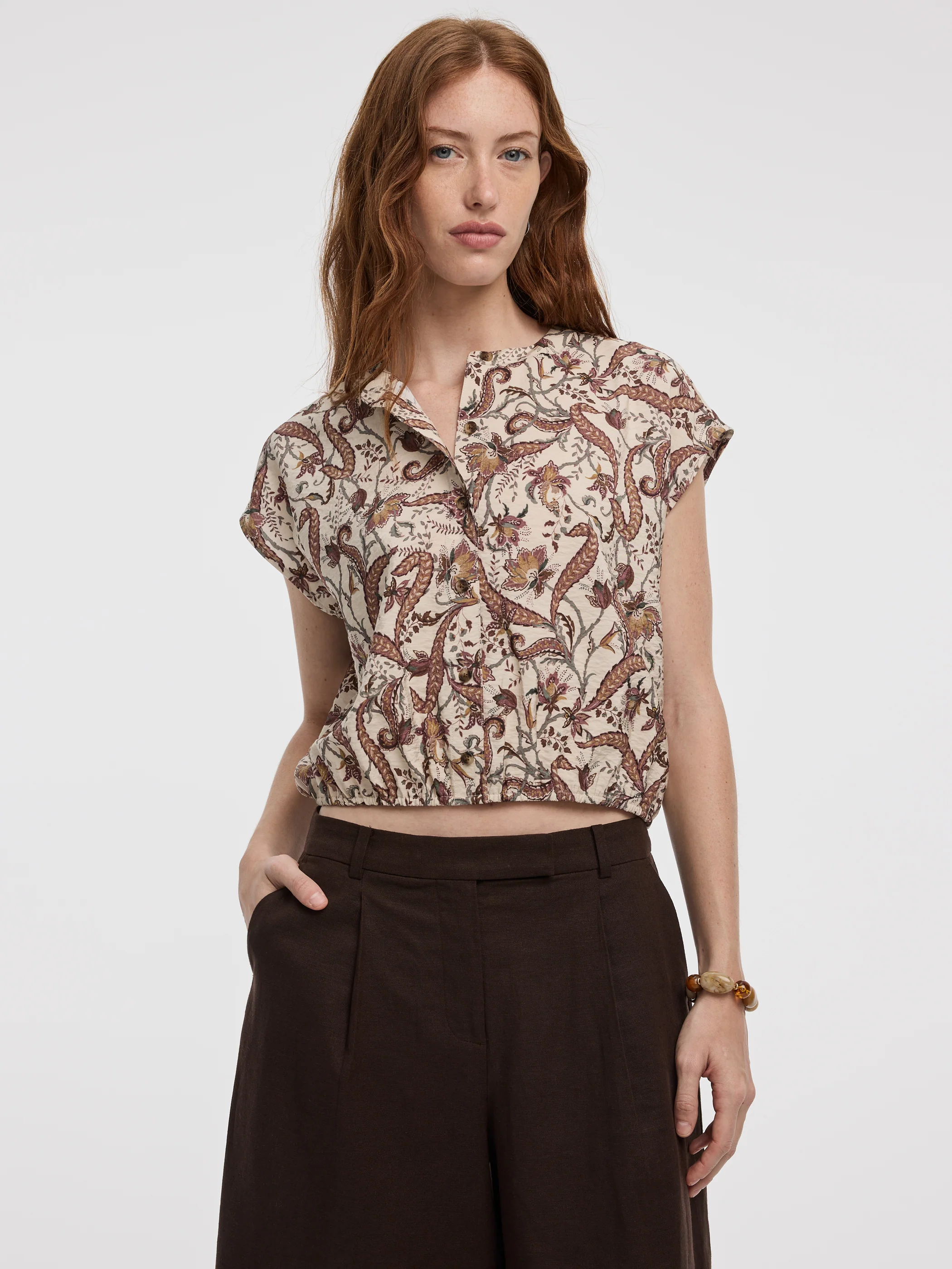Extended-Sleeve Crew-Neck Buttoned-Down Blouse - Image 5
