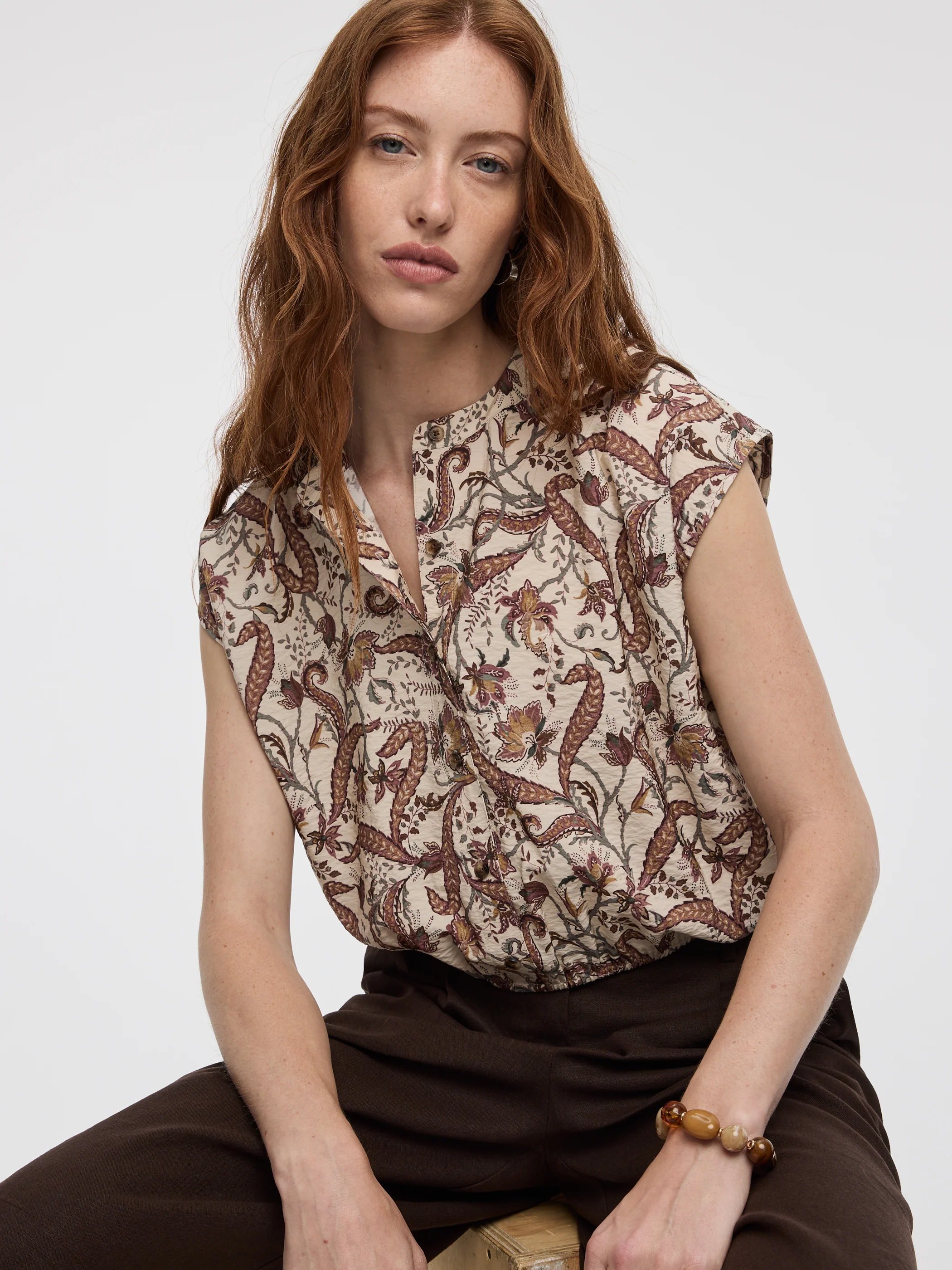 Extended-Sleeve Crew-Neck Buttoned-Down Blouse - Image 8