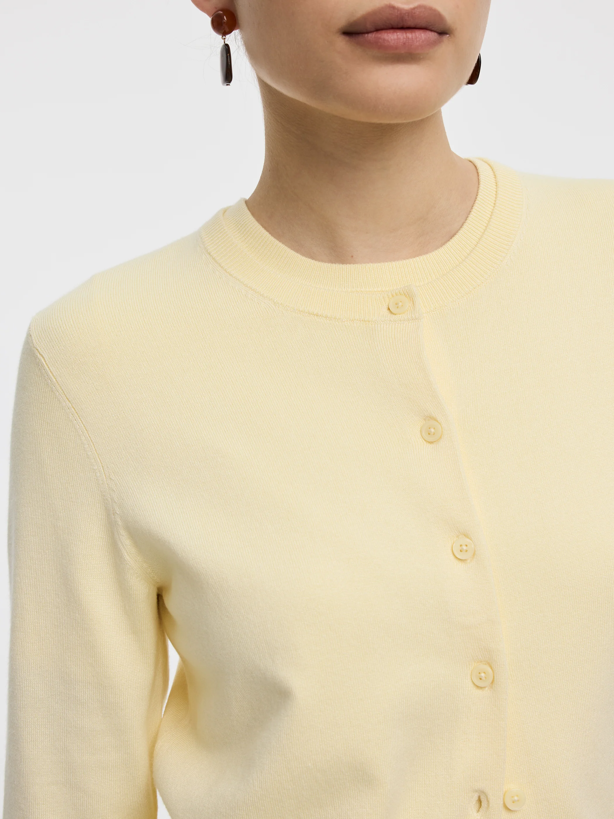 Crew-Neck Cardigan - R Essentials - Image 23