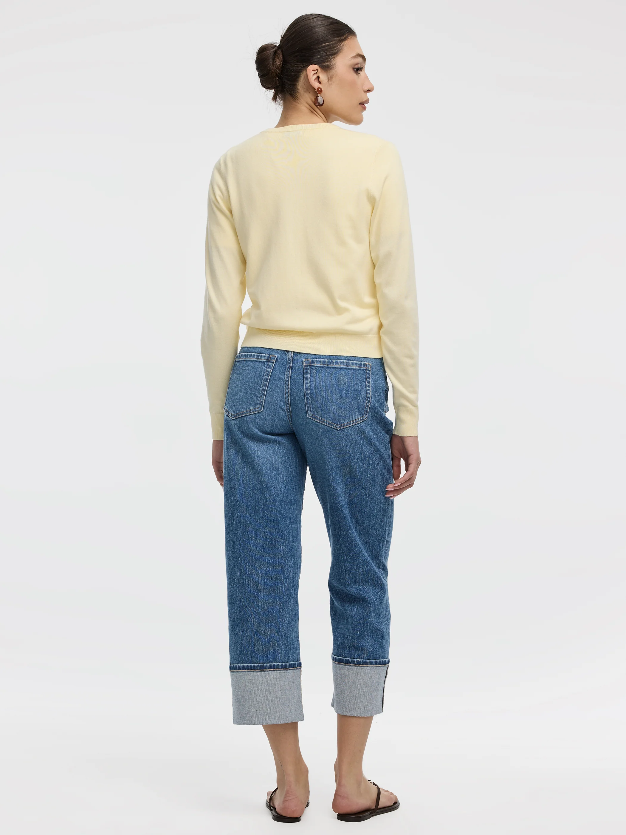 Crew-Neck Cardigan - R Essentials - Image 24