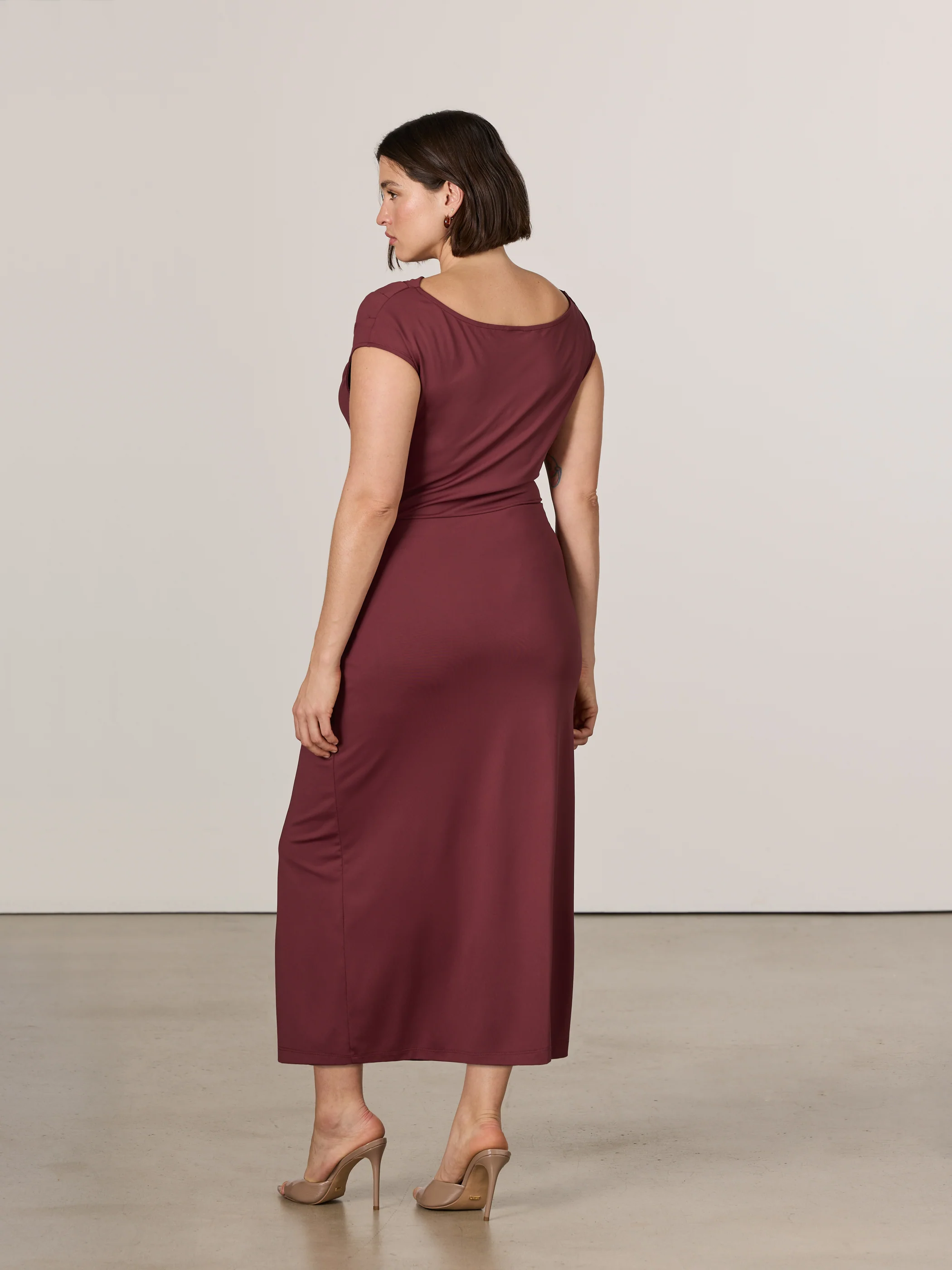 Short-Sleeve Bodycon Midi Dress with Wrap Skirt - Image 3