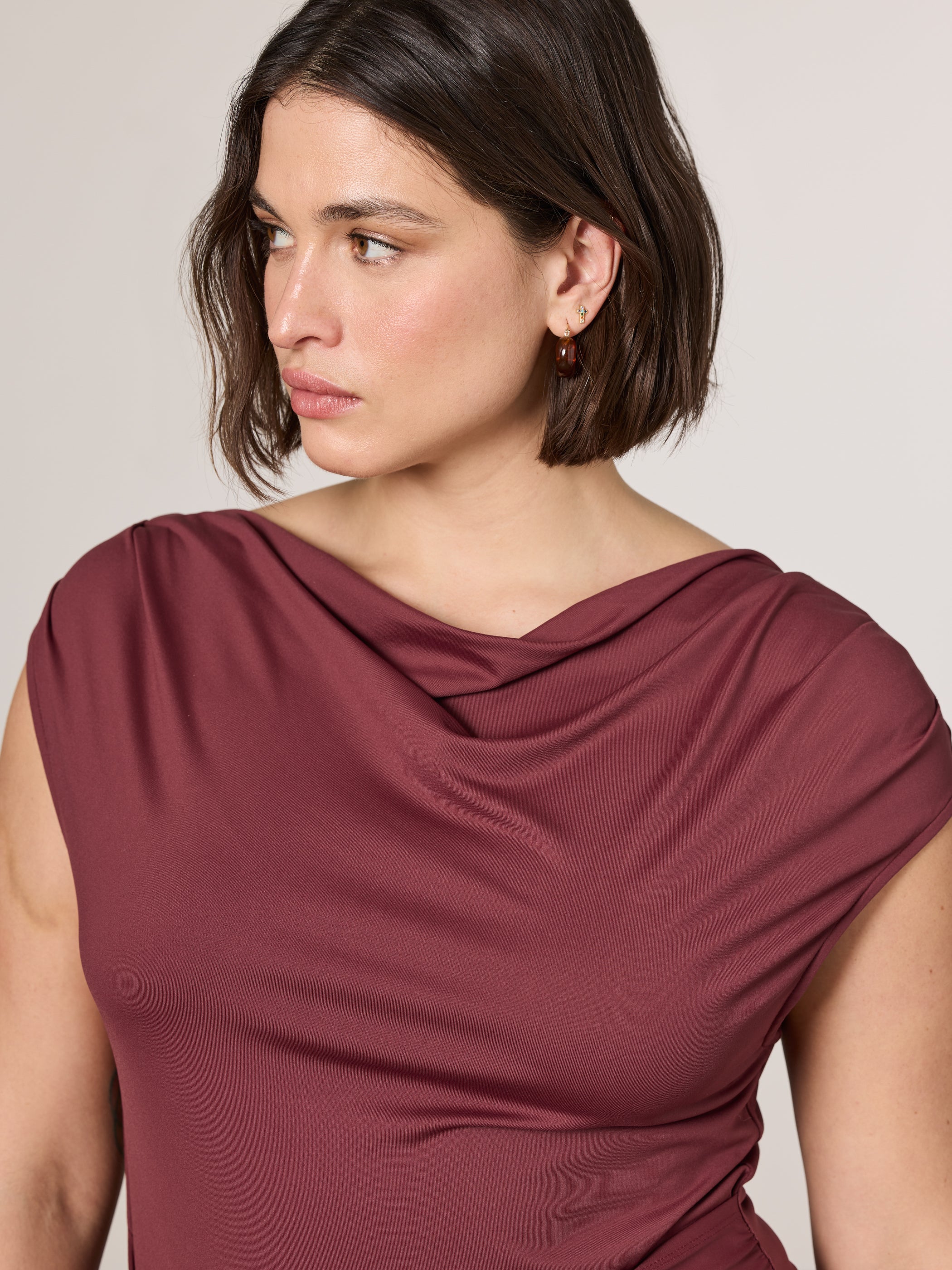 Short-Sleeve Bodycon Midi Dress with Wrap Skirt - Image 4