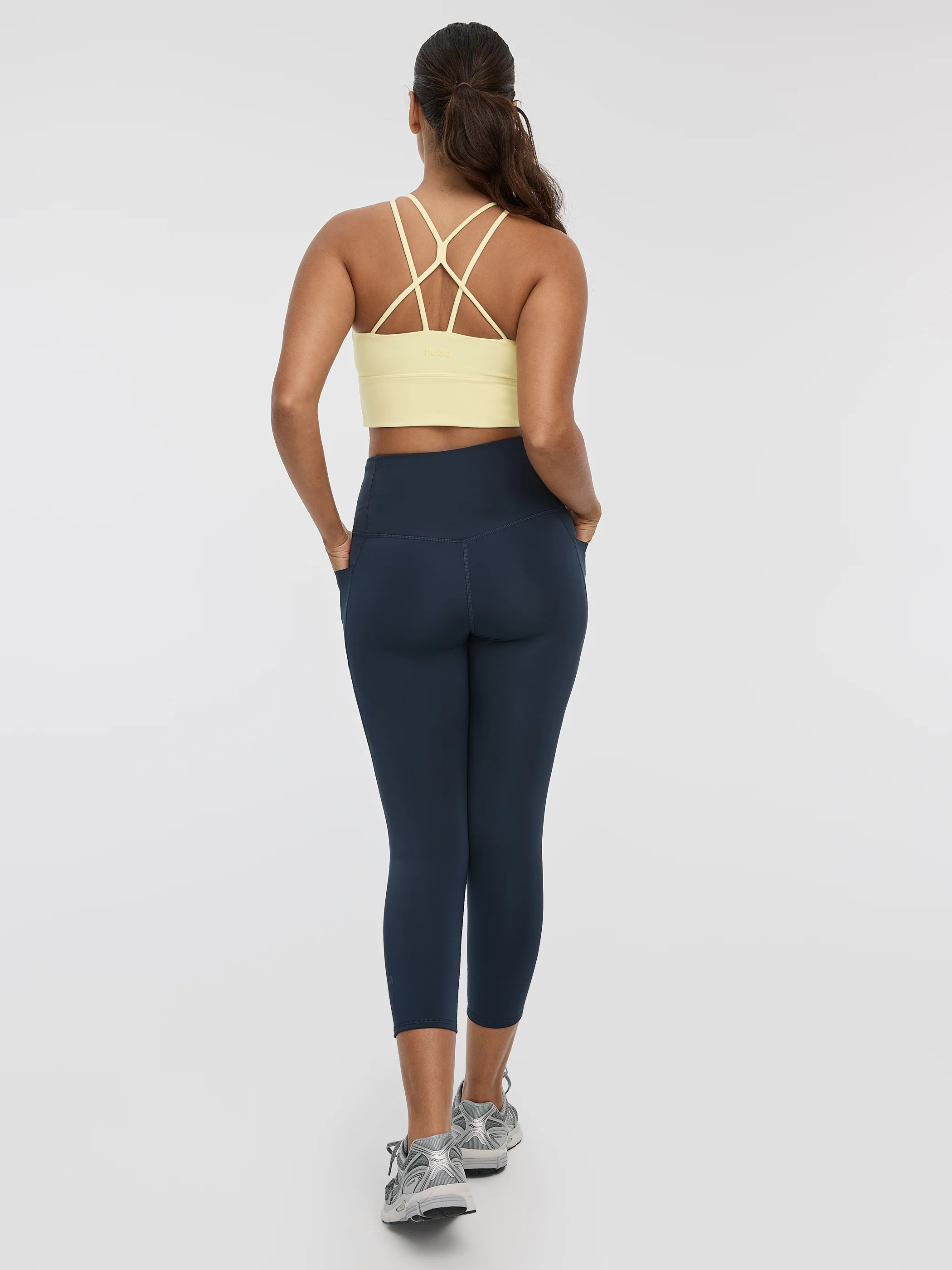 Capri Legging with Pockets - PULSE (R) Hyba - Image 4