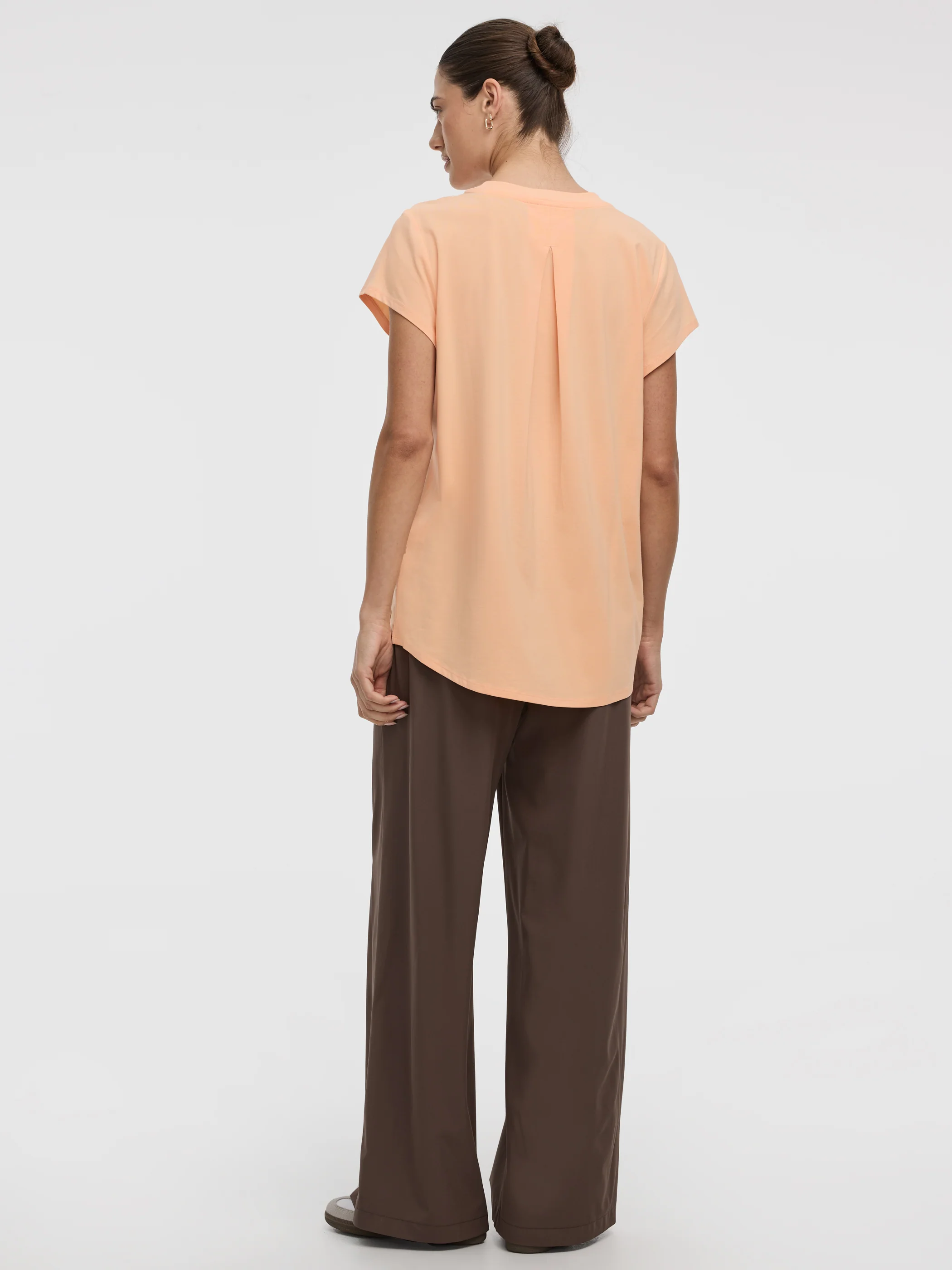 Loose T-Shirt- Hyba - Image 3