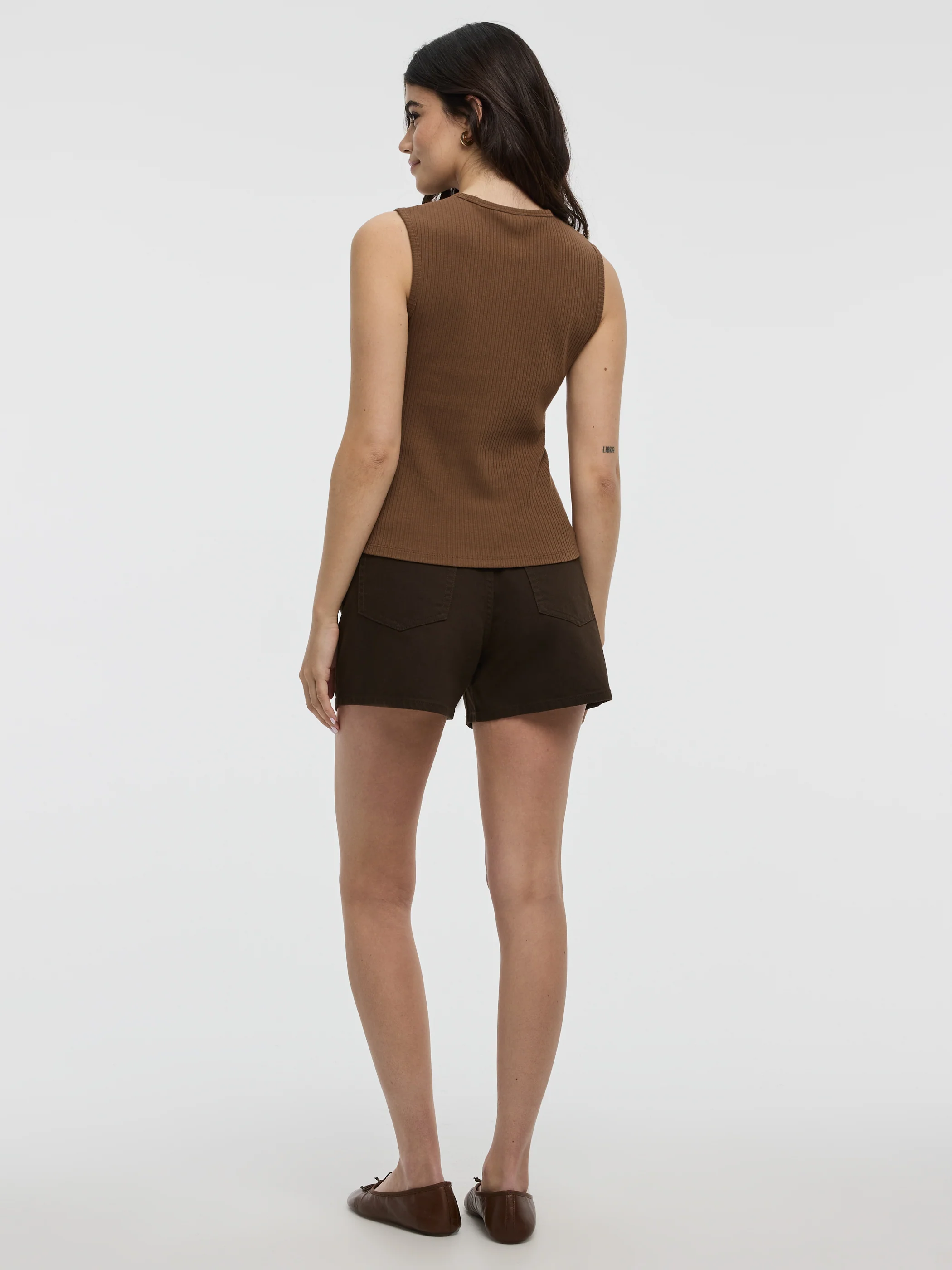 Ribbed Crew-Neck Tank - Image 11