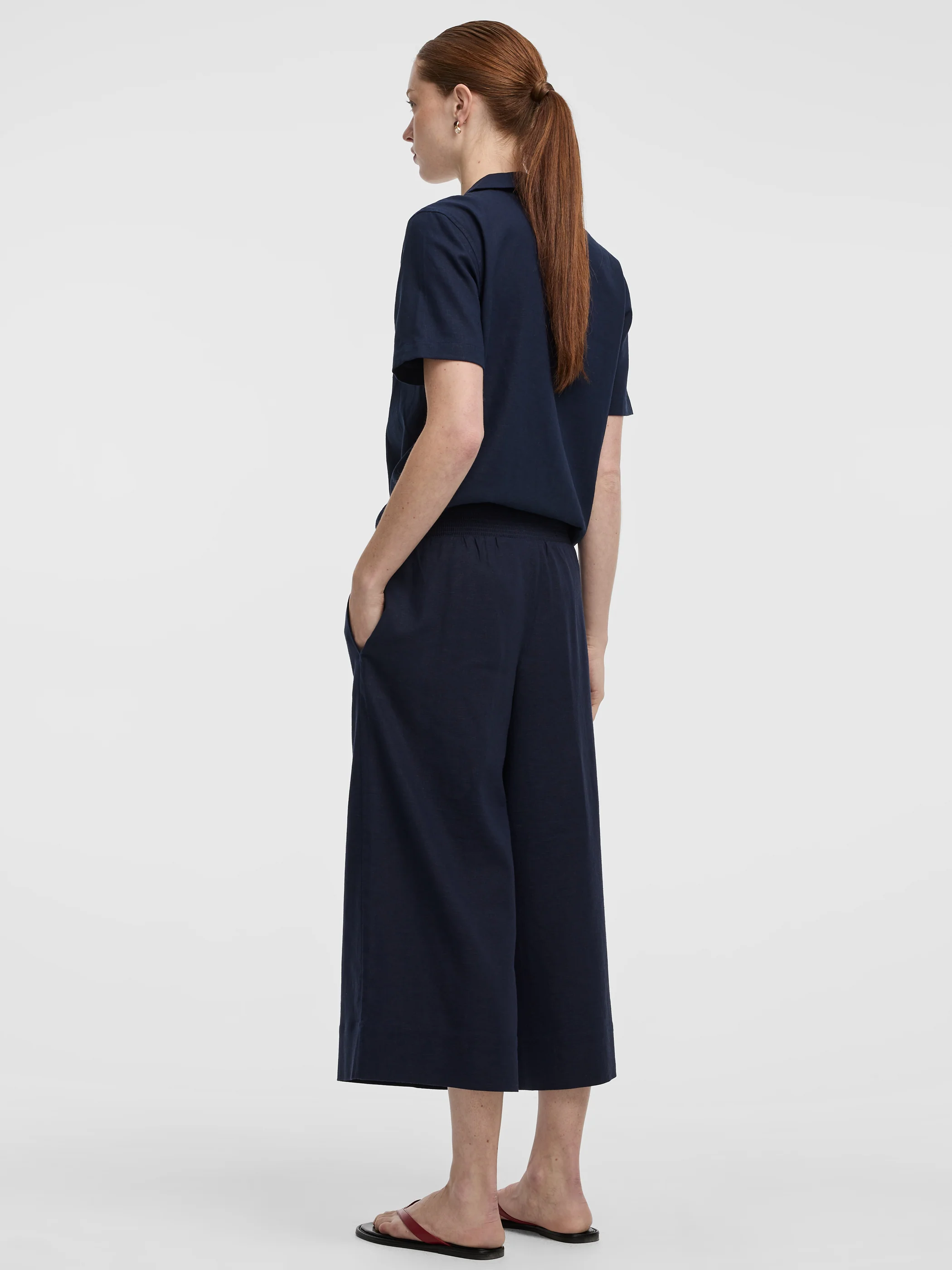Cropped Wide-Leg Linen-Blend Pant - Image 29