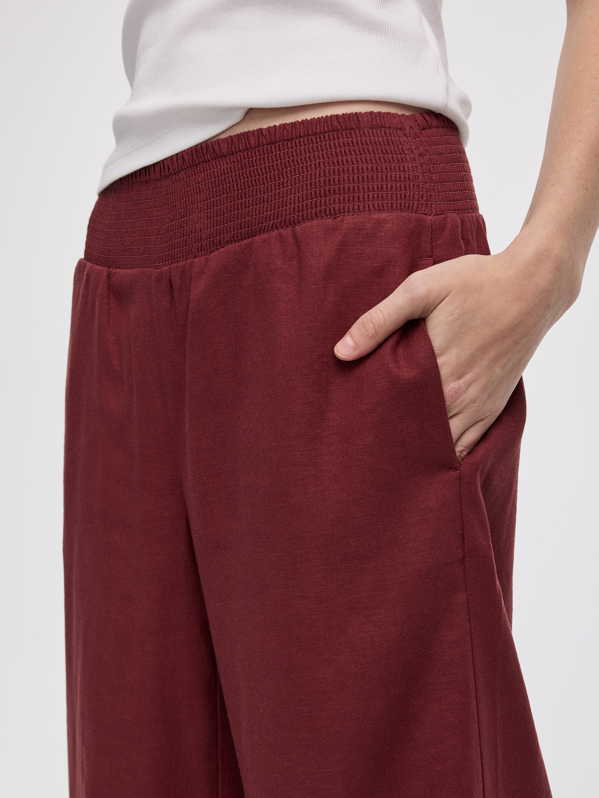 Cropped Wide-Leg Linen-Blend Pant - Image 33