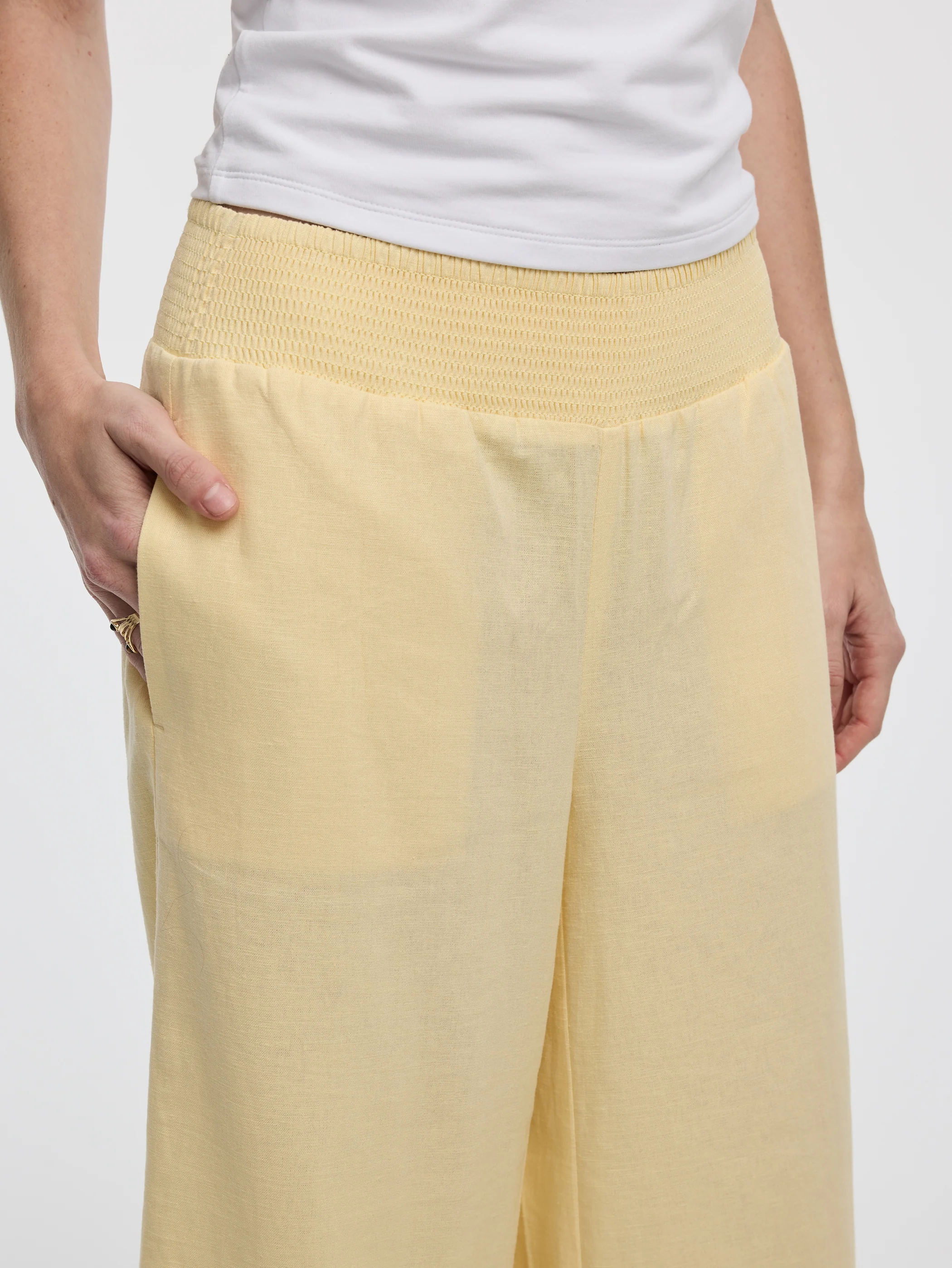 Cropped Wide-Leg Linen-Blend Pant - Image 38