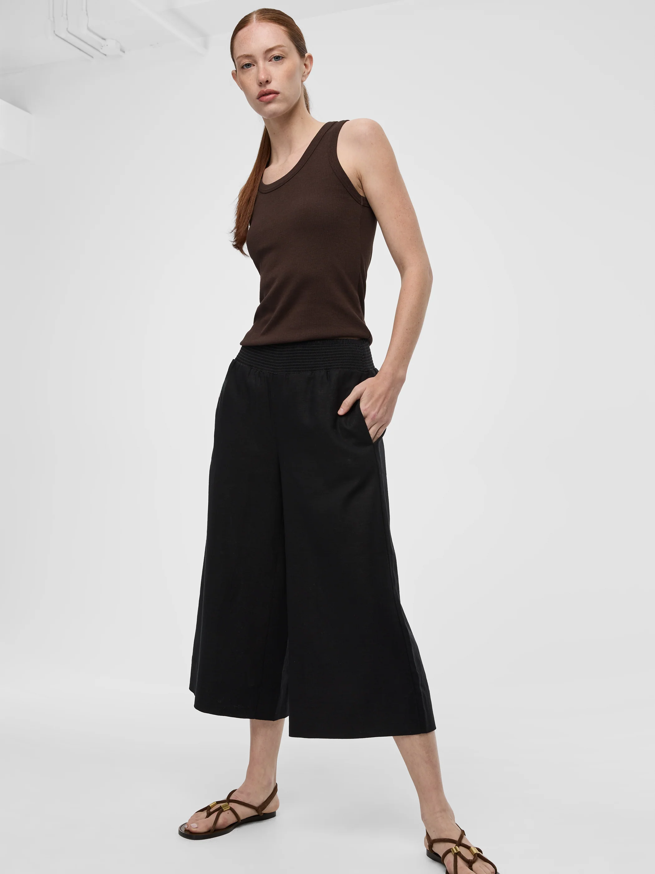 Cropped Wide-Leg Linen-Blend Pant - Image 5