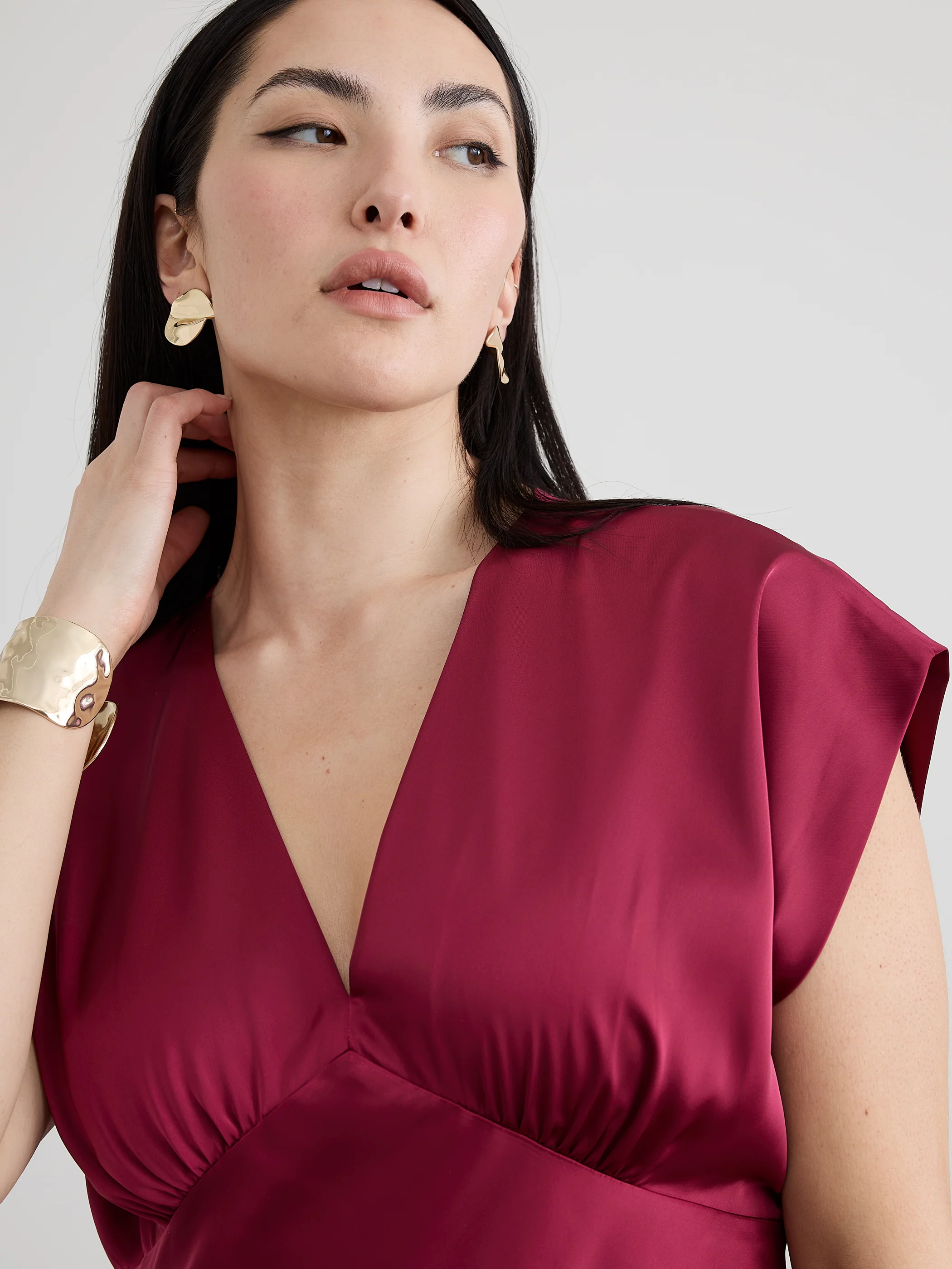 V-Neck Empire Maxi Dress - Image 8
