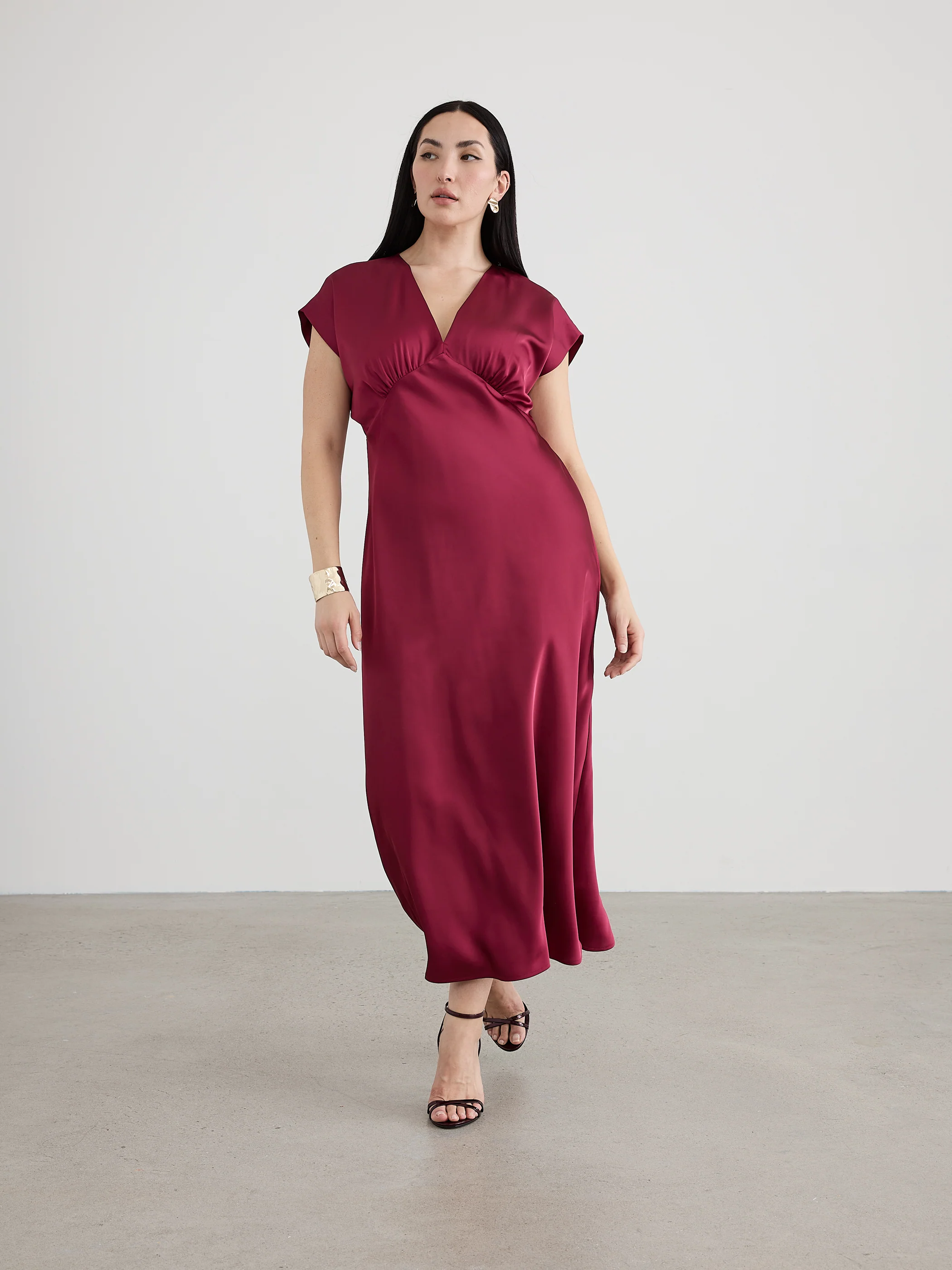 V-Neck Empire Maxi Dress - Image 9