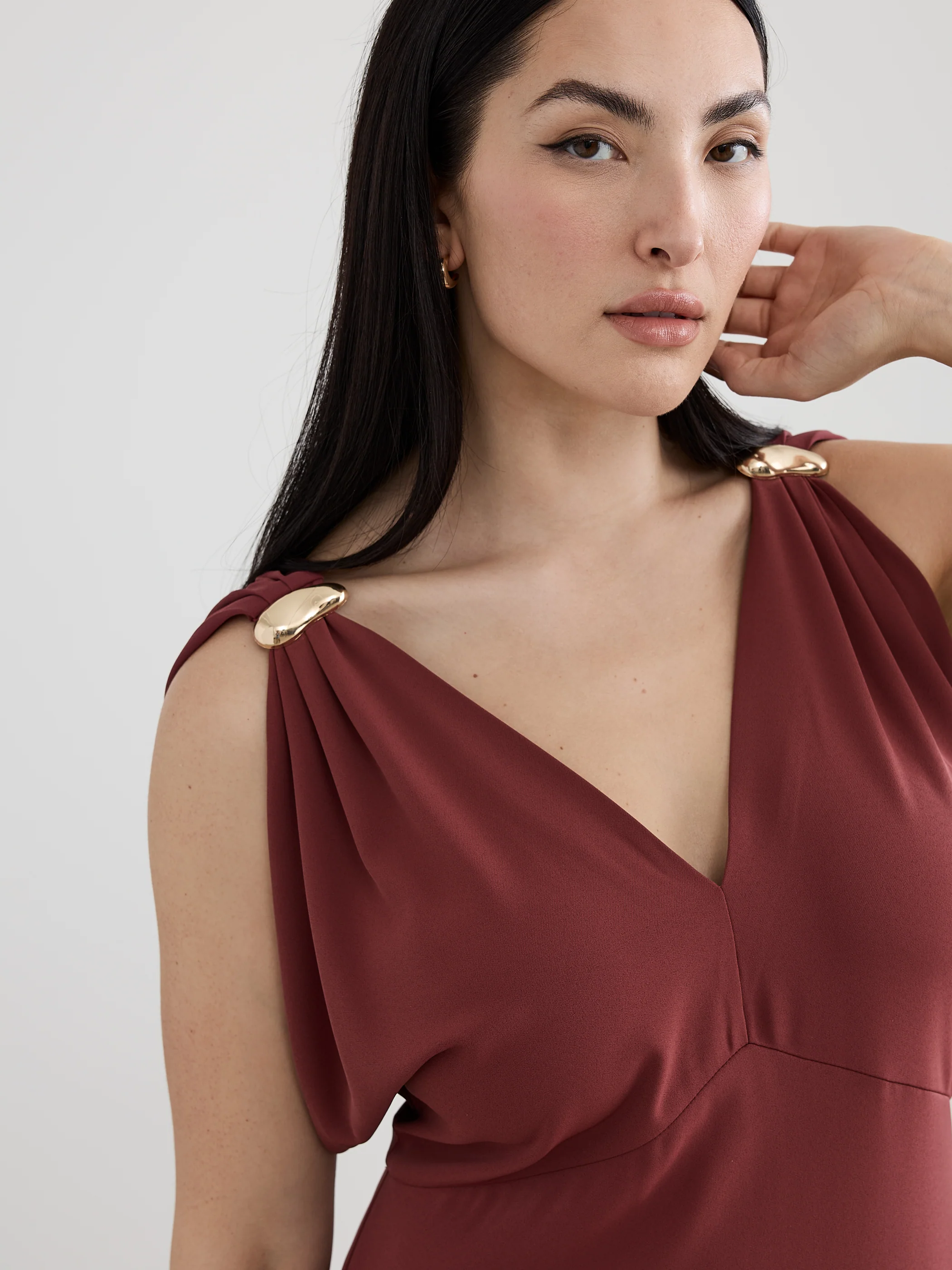Sleeveless V-Neck Pencil Fitted Dress - Image 6