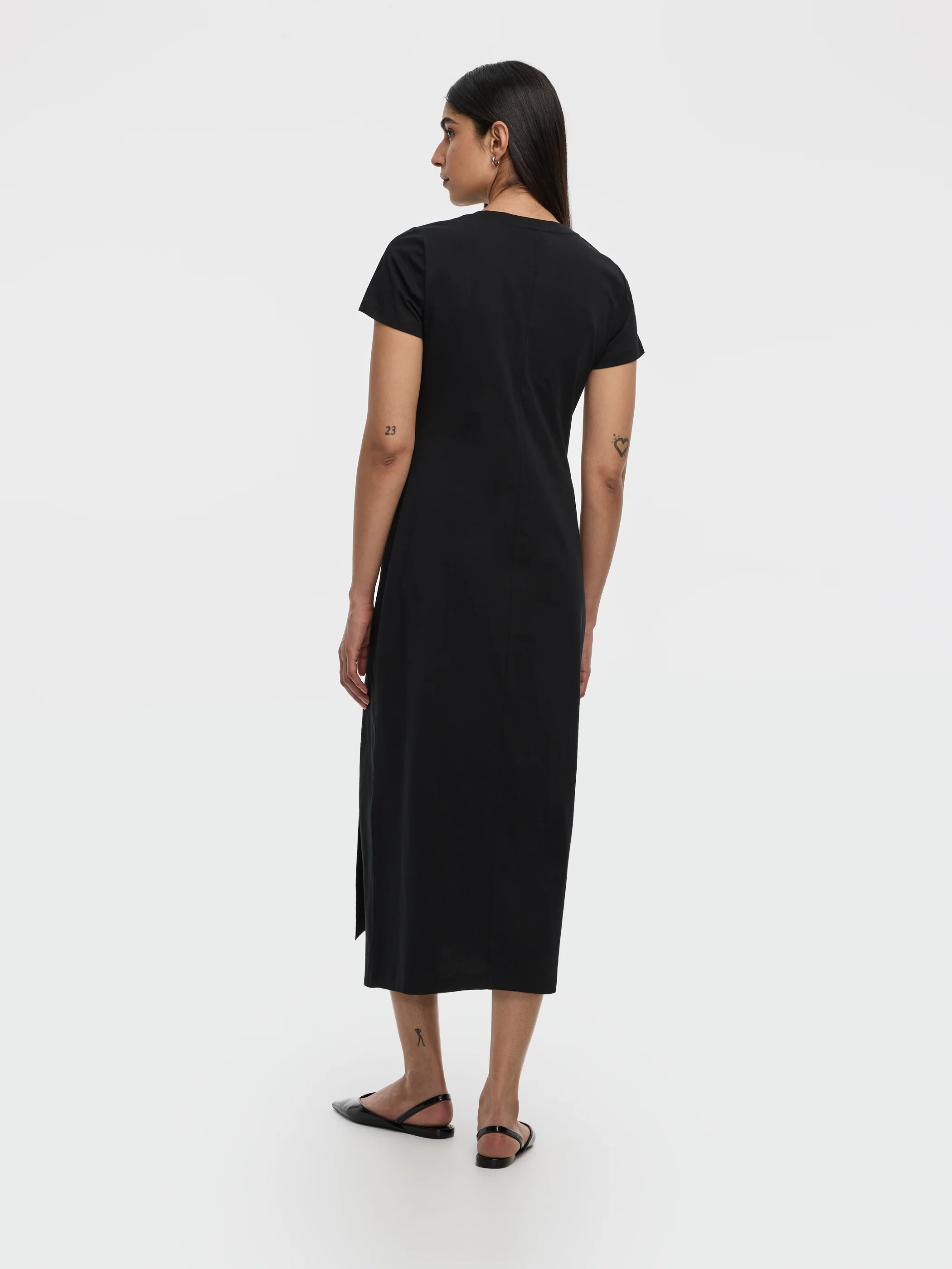Short-Sleeve Bodycon Midi Dress with Side Shirring - Image 3