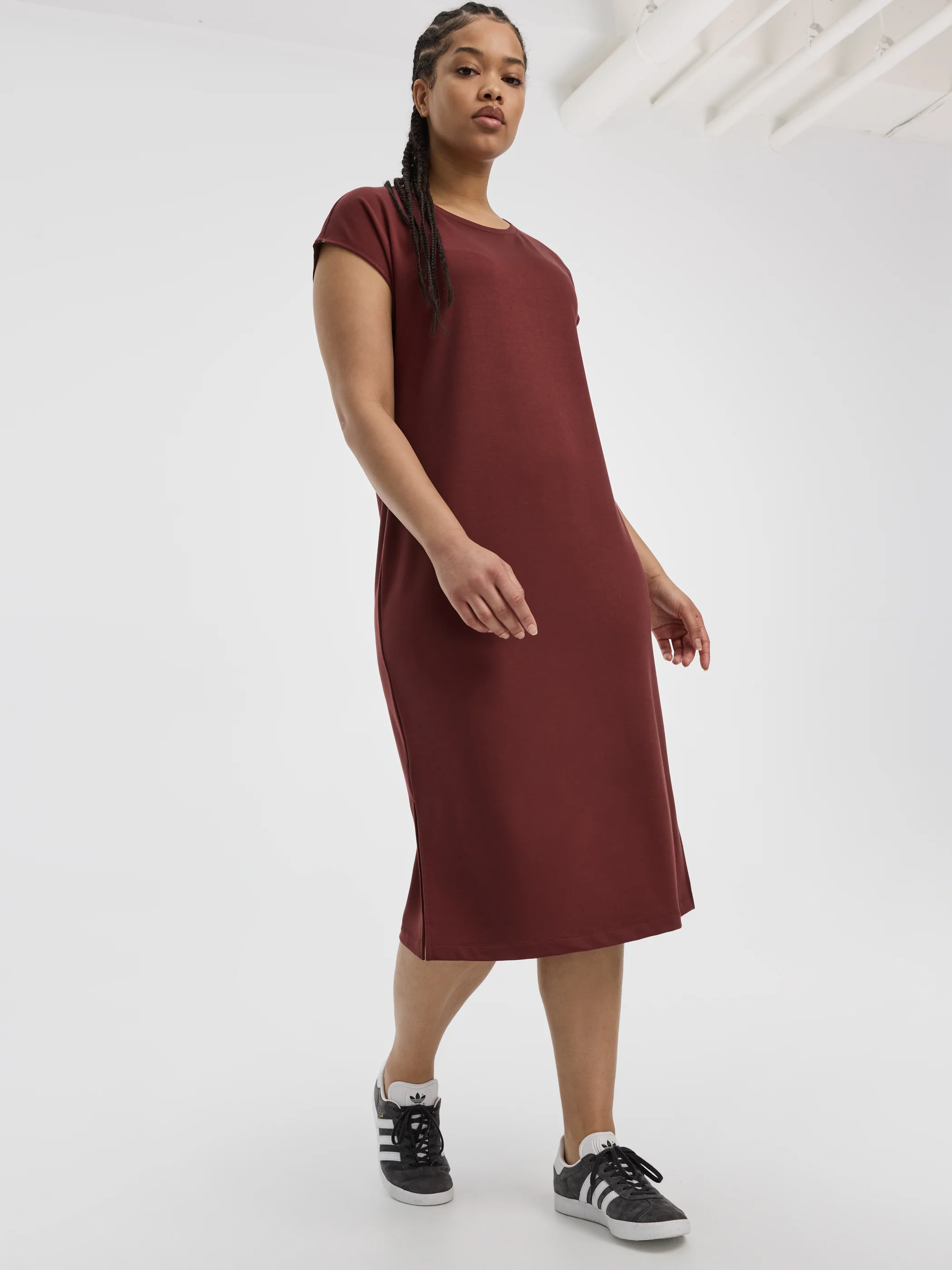 Extended-Sleeve Crew-Neck Midi Dress - Image 7