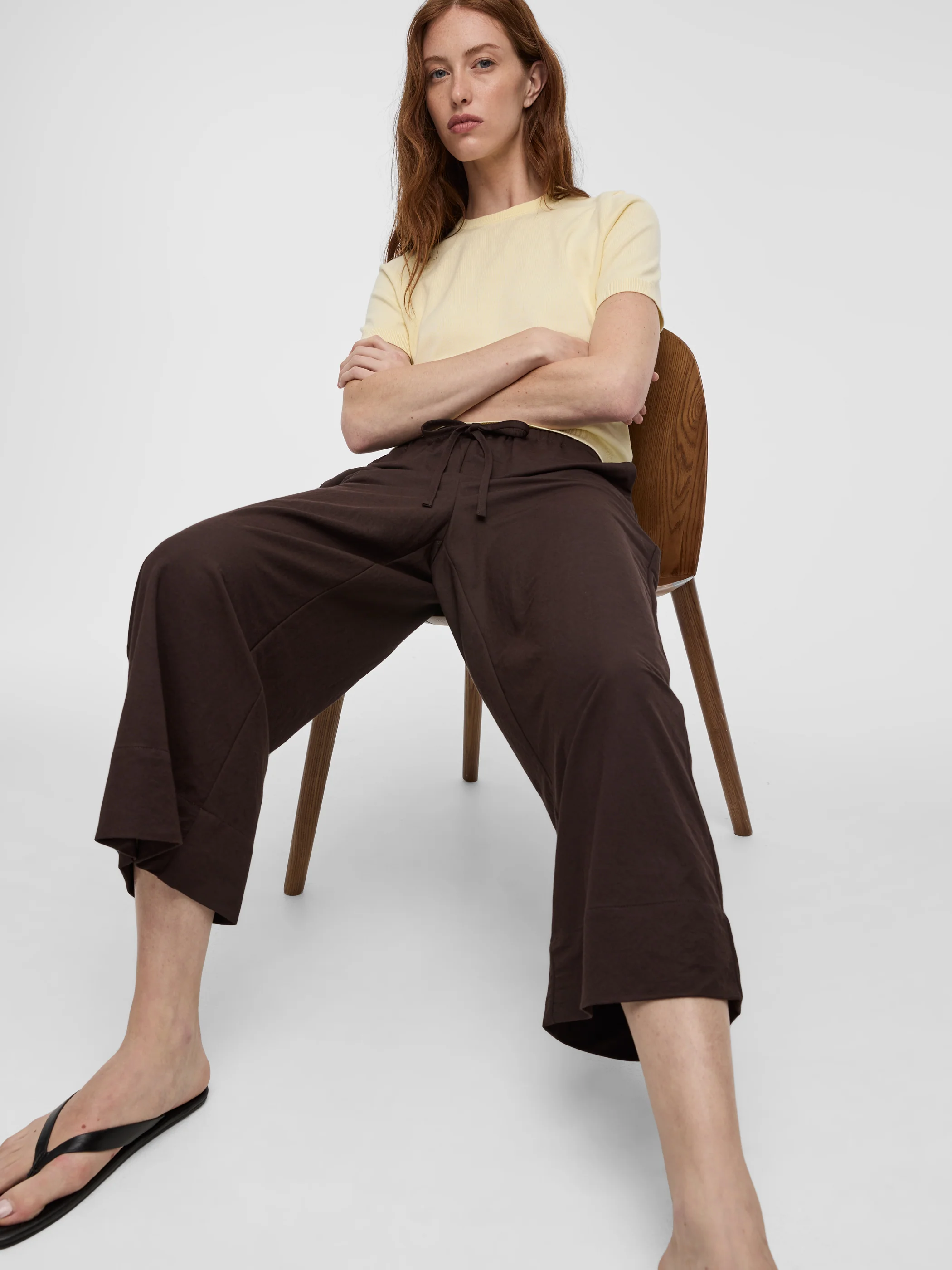 Wide-Leg Cropped Piqué Pant - Image 10