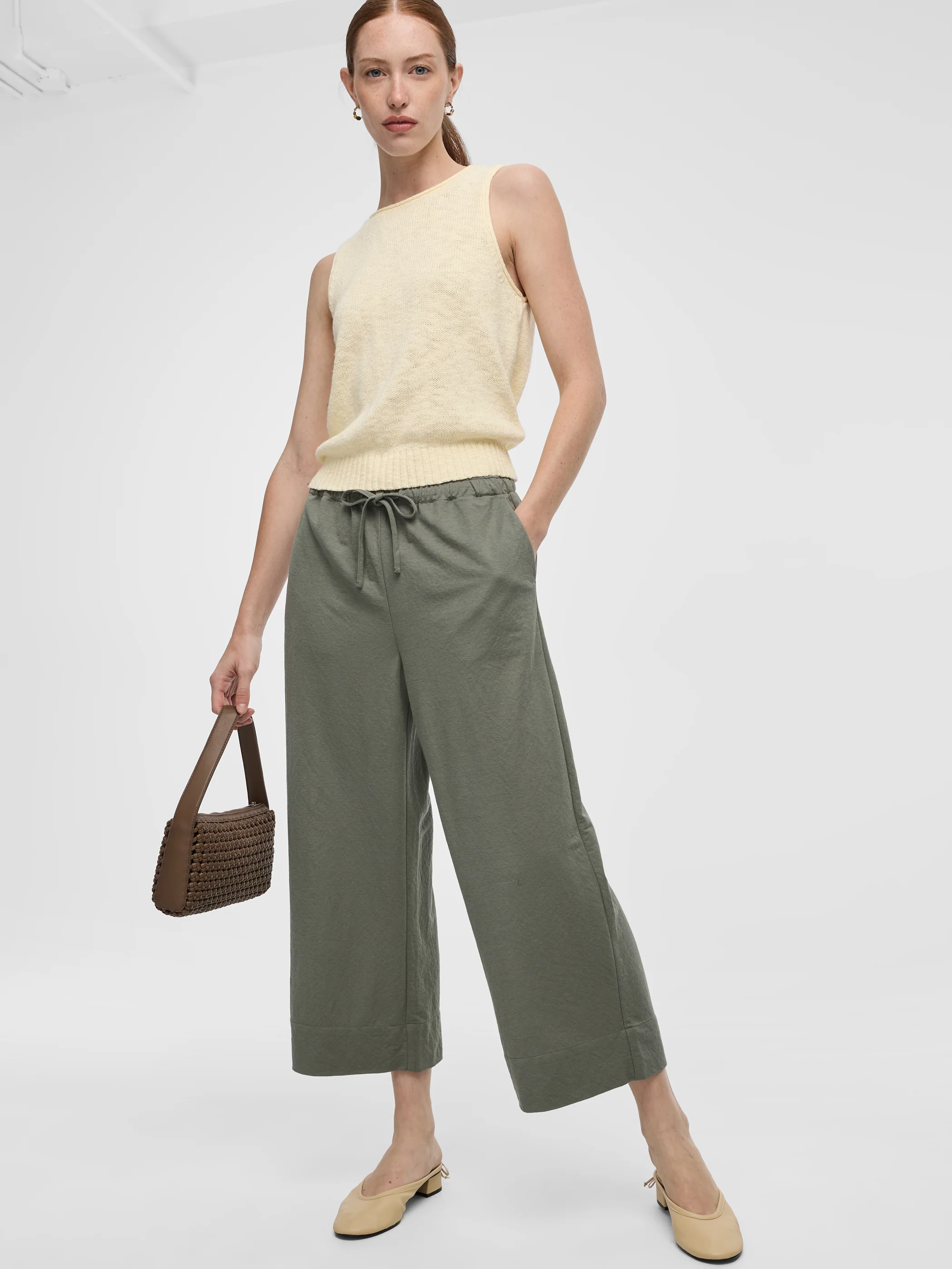 Wide-Leg Cropped Piqué Pant - Image 25