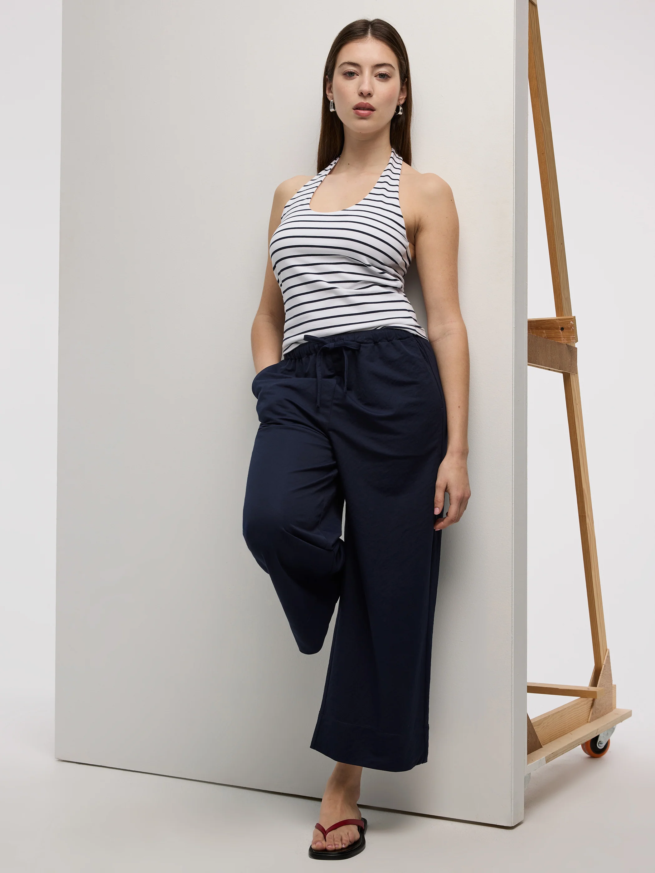 Wide-Leg Cropped Piqué Pant - Image 30