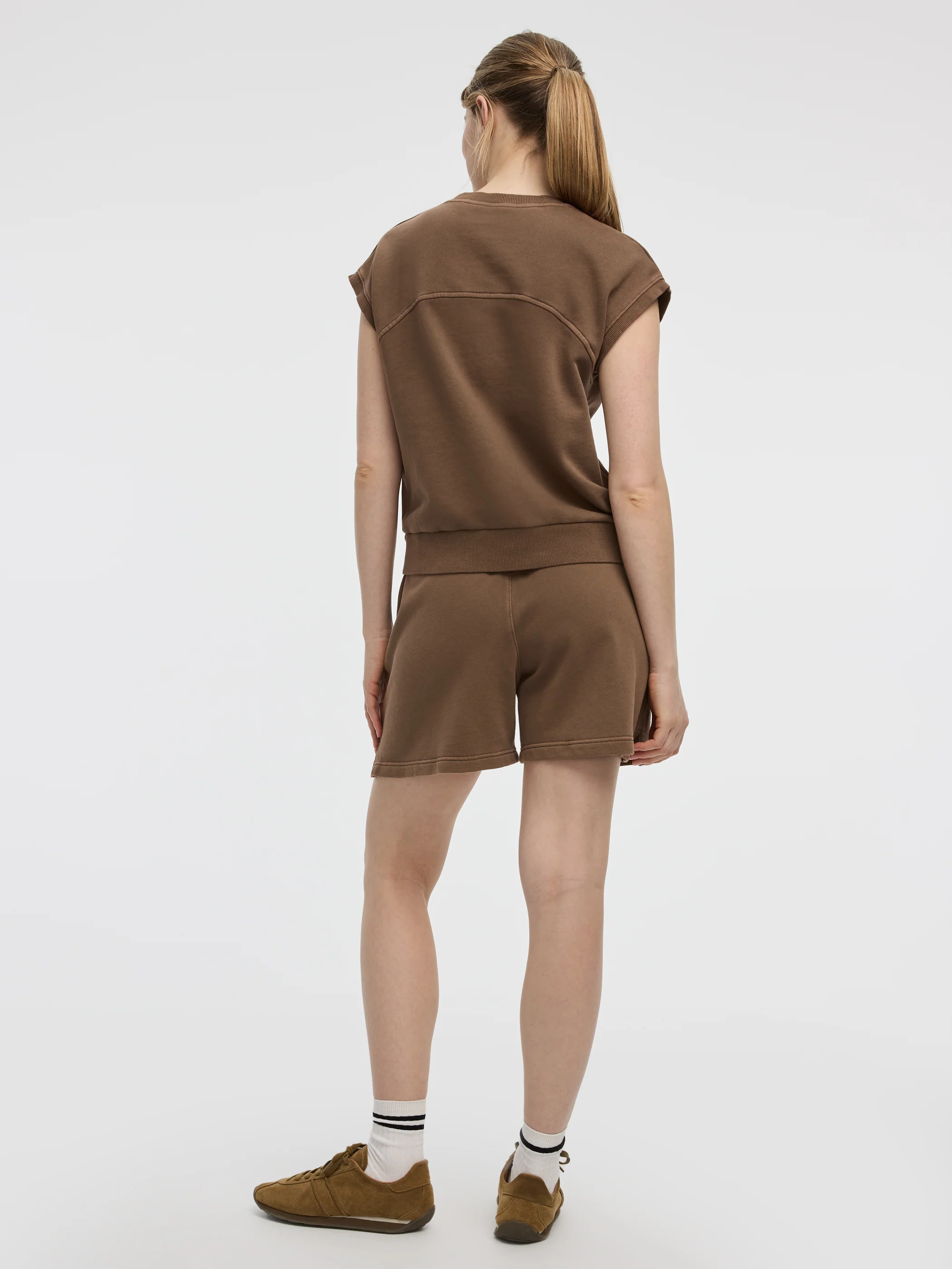 Extended-Sleeve Crew-Neck T-Shirt- Hyba - Image 3