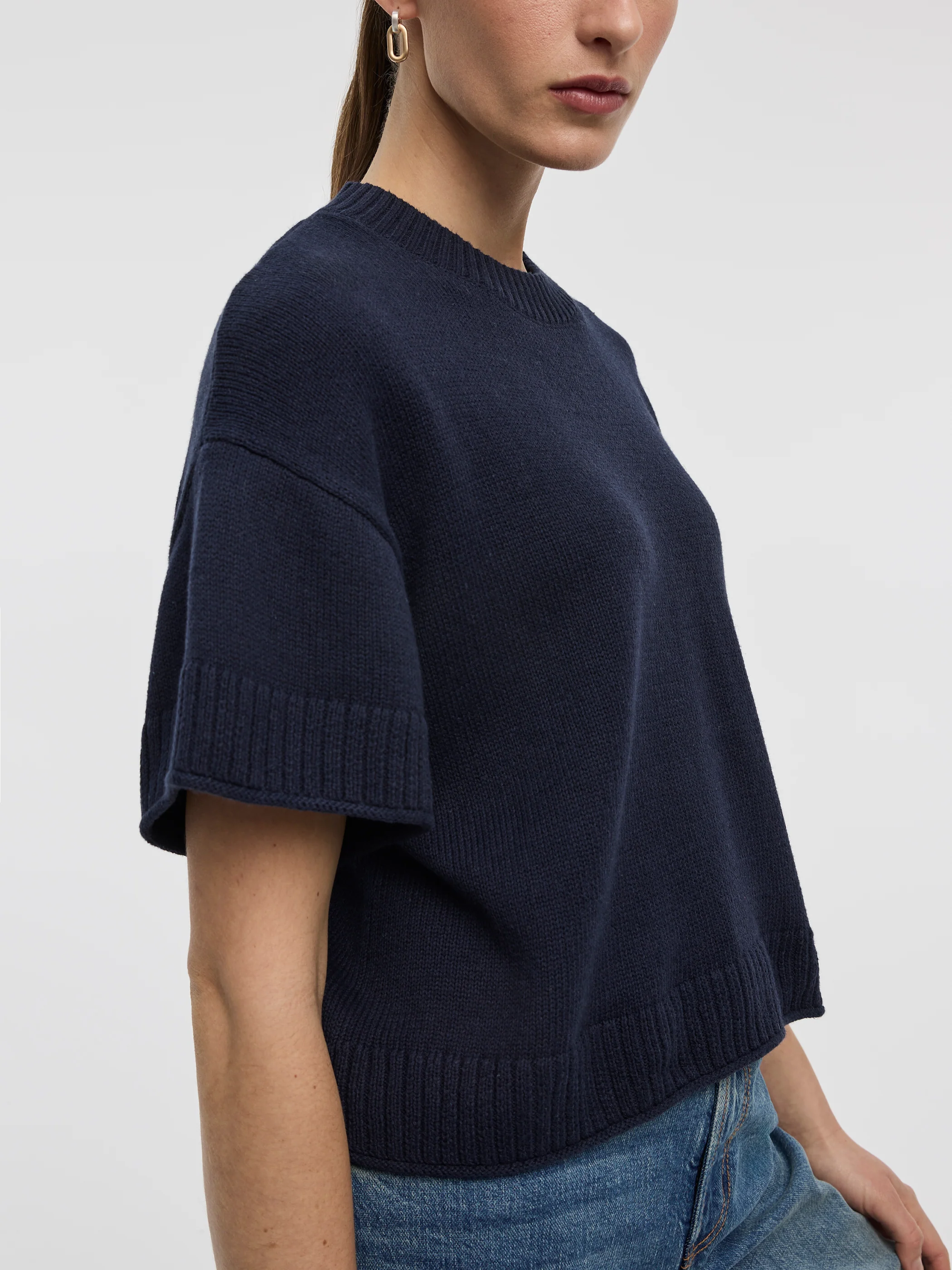 Short-Sleeve Crew-Neck Loose Sweater - Image 10