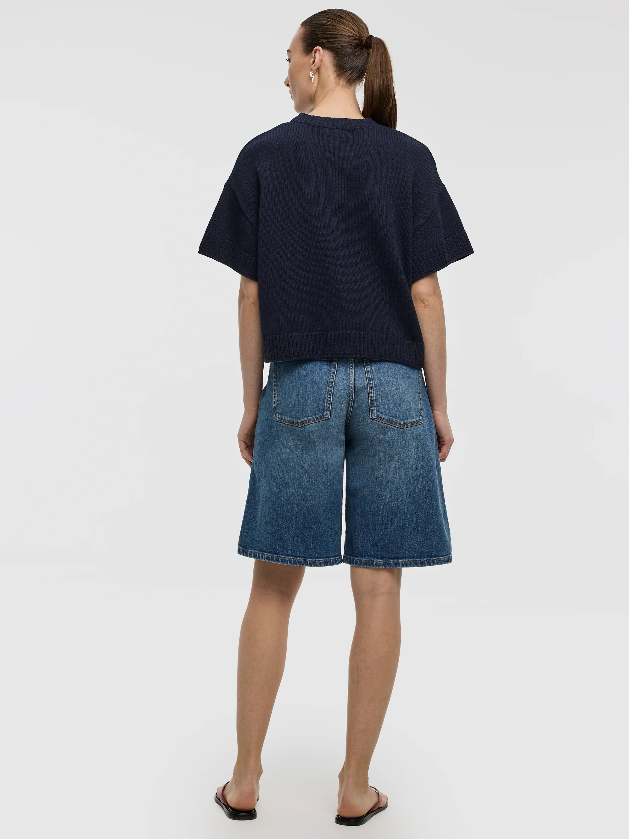 Short-Sleeve Crew-Neck Loose Sweater - Image 11