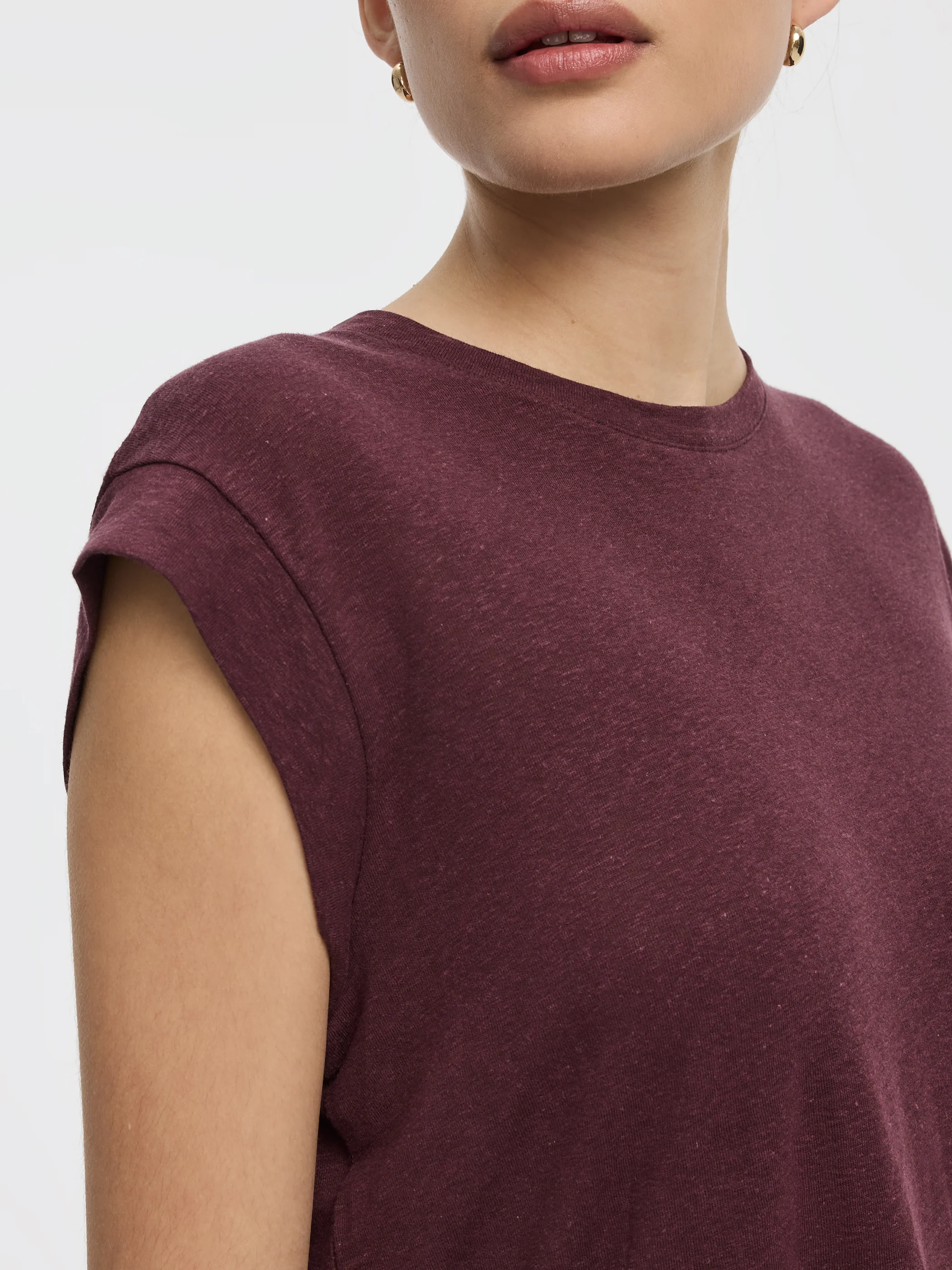 Linen-Blend Extended-Sleeve Crew-Neck Tee - Image 14