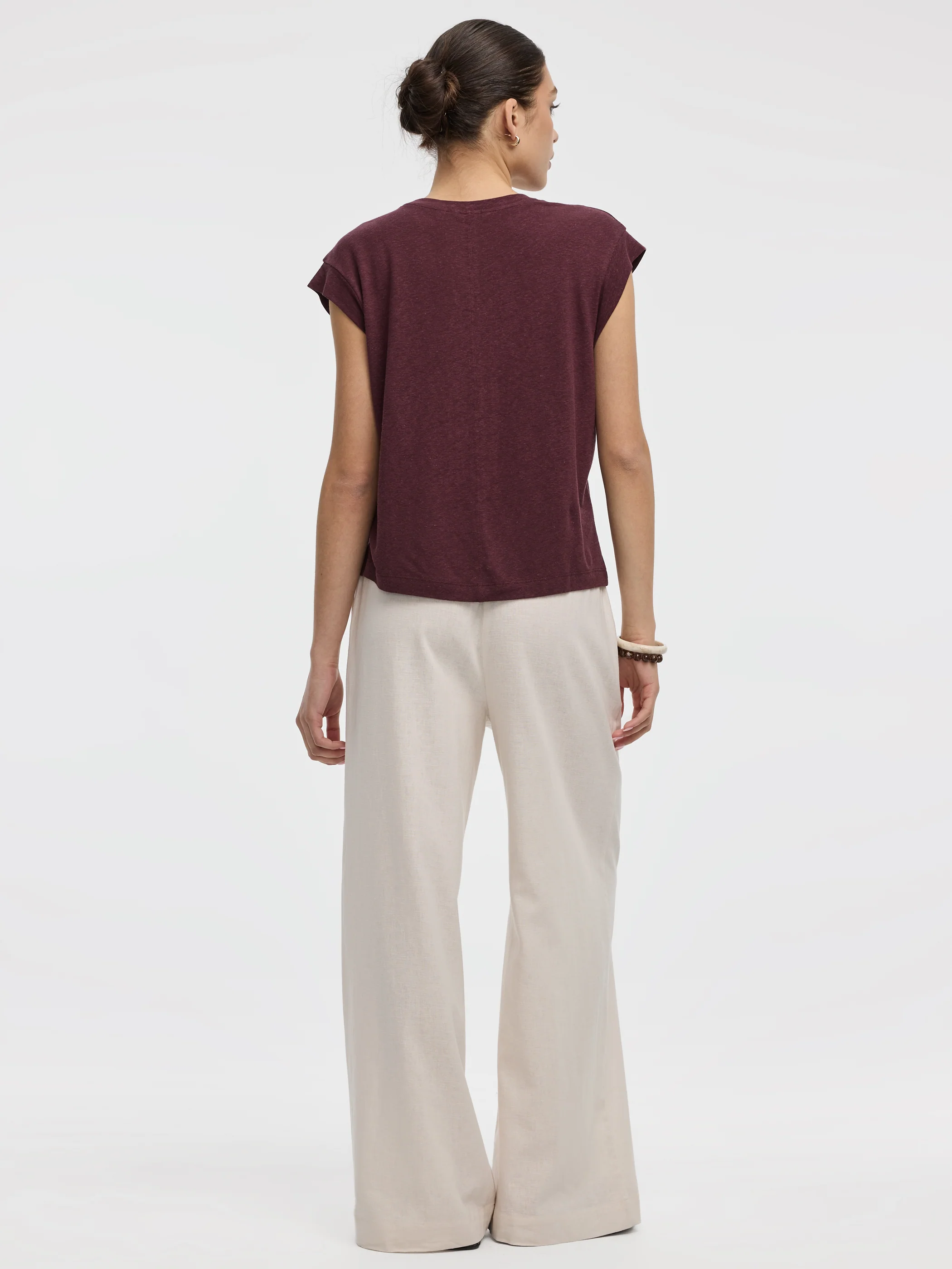 Linen-Blend Extended-Sleeve Crew-Neck Tee - Image 15