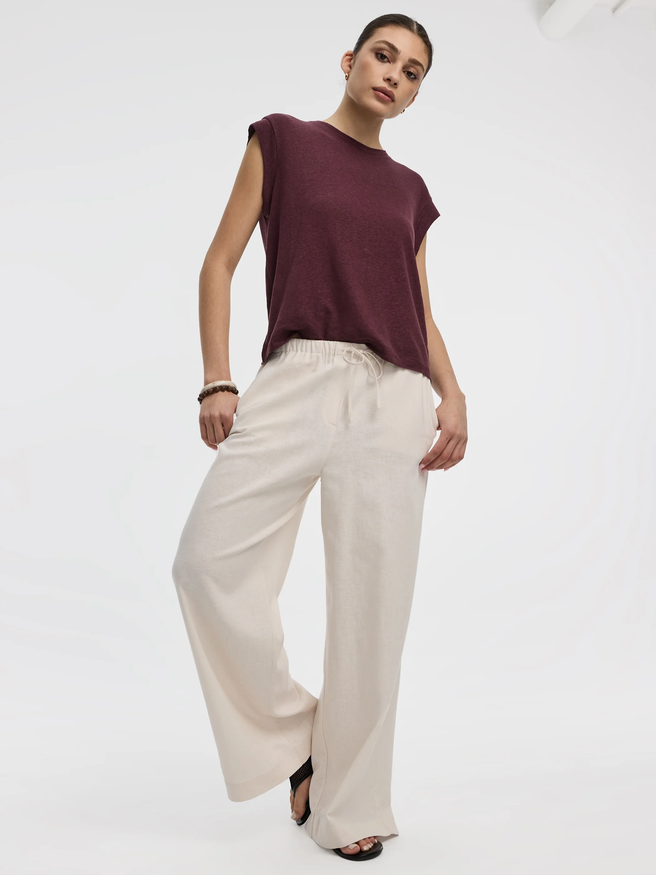 Linen-Blend Extended-Sleeve Crew-Neck Tee - Image 16