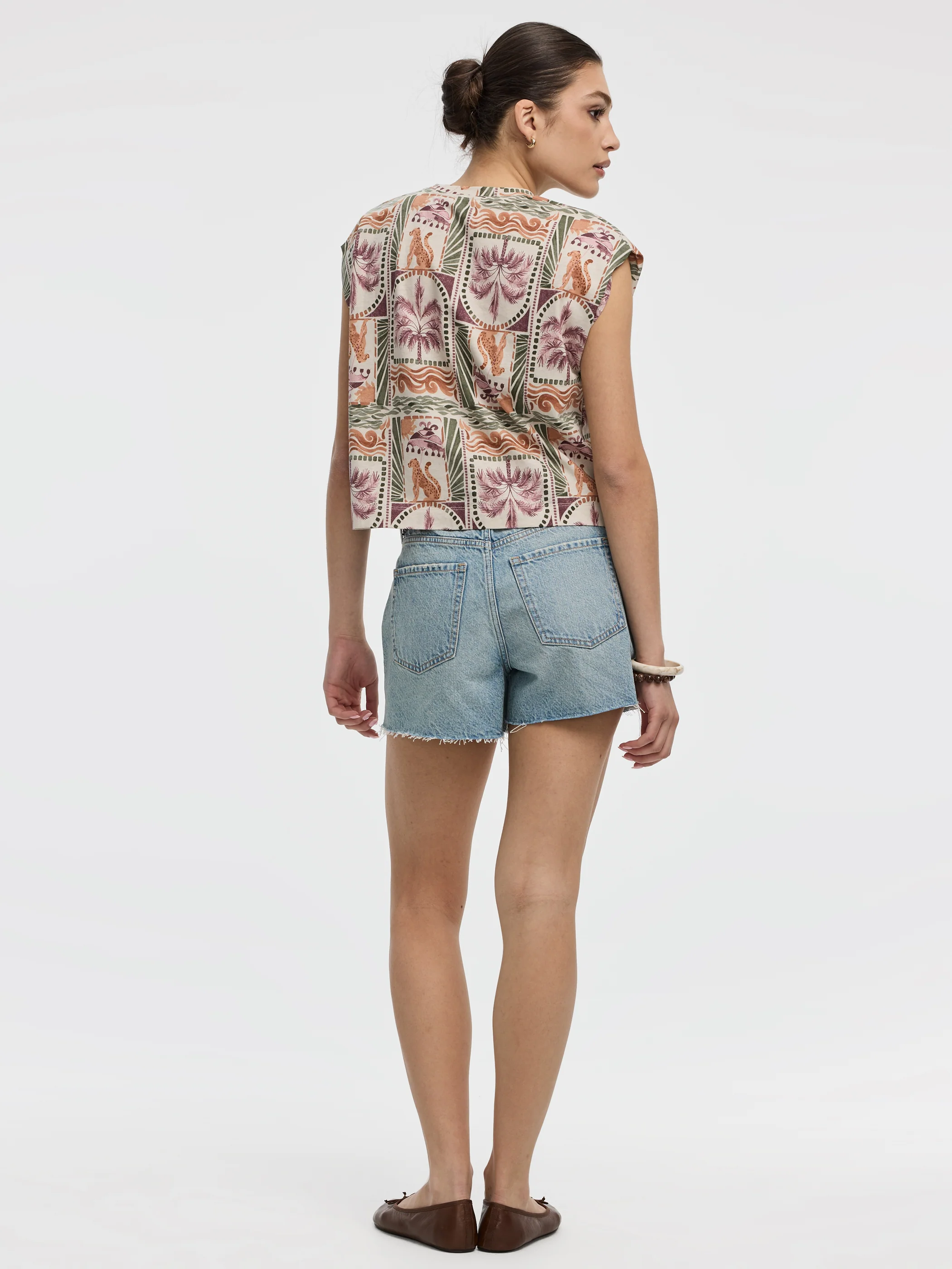 Short-Sleeve Crew-Neck T-Shirt - Image 11
