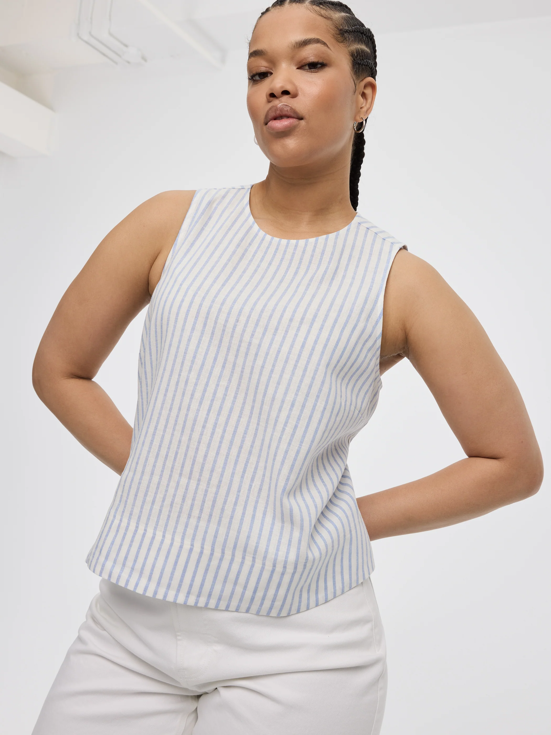 Sleeveless Crew-Neck Blouse - Image 4