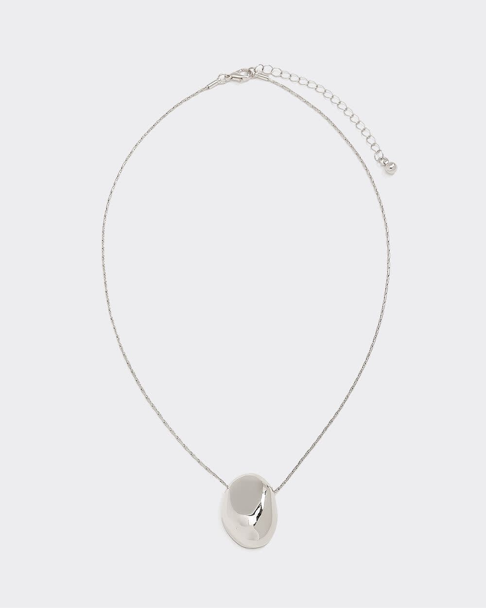 Long Necklace with Oval Metal Pendant - Image 3