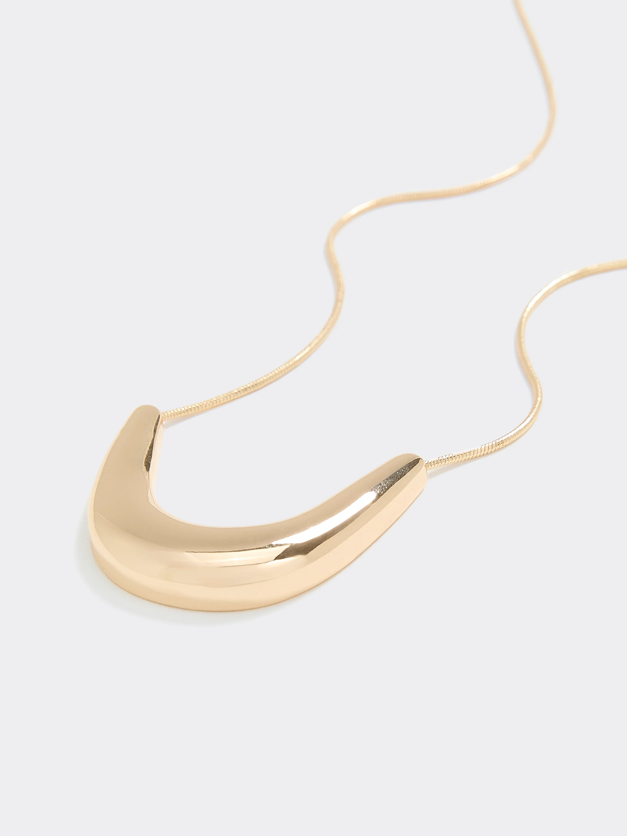 Long Necklace with U-Shaped Pendant - Image 3
