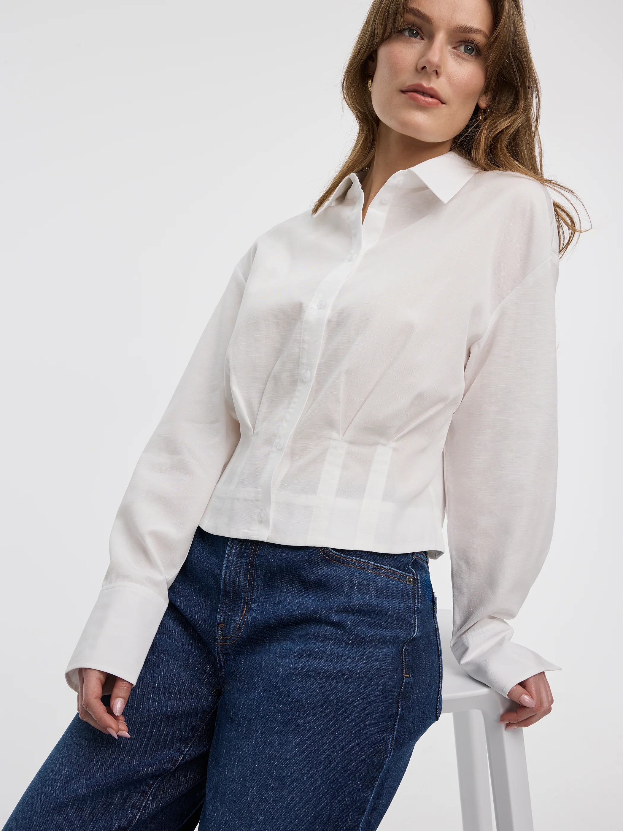 Long-Sleeve Shirt with Cinched Waist - Image 4