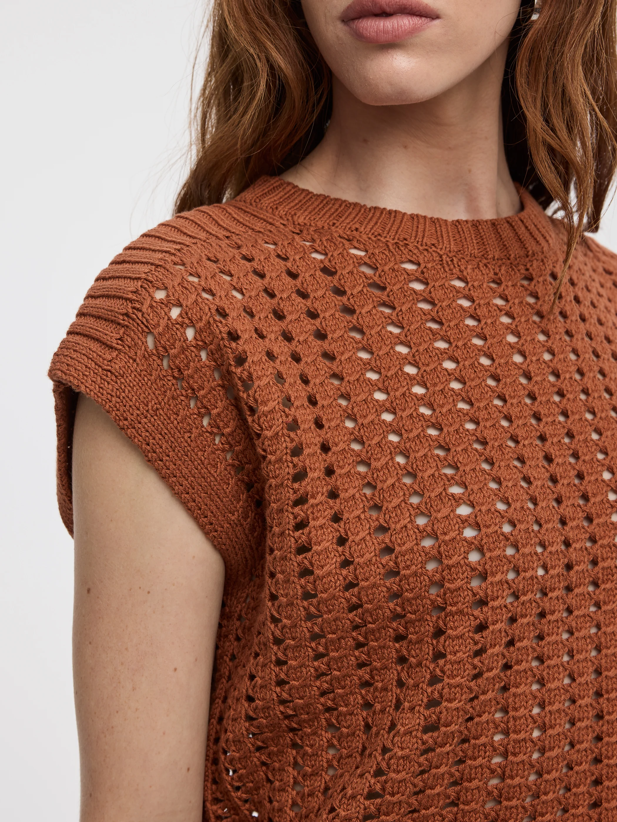 Extended-Sleeve Crew-Neck Sweater with Open Stitches - Image 6
