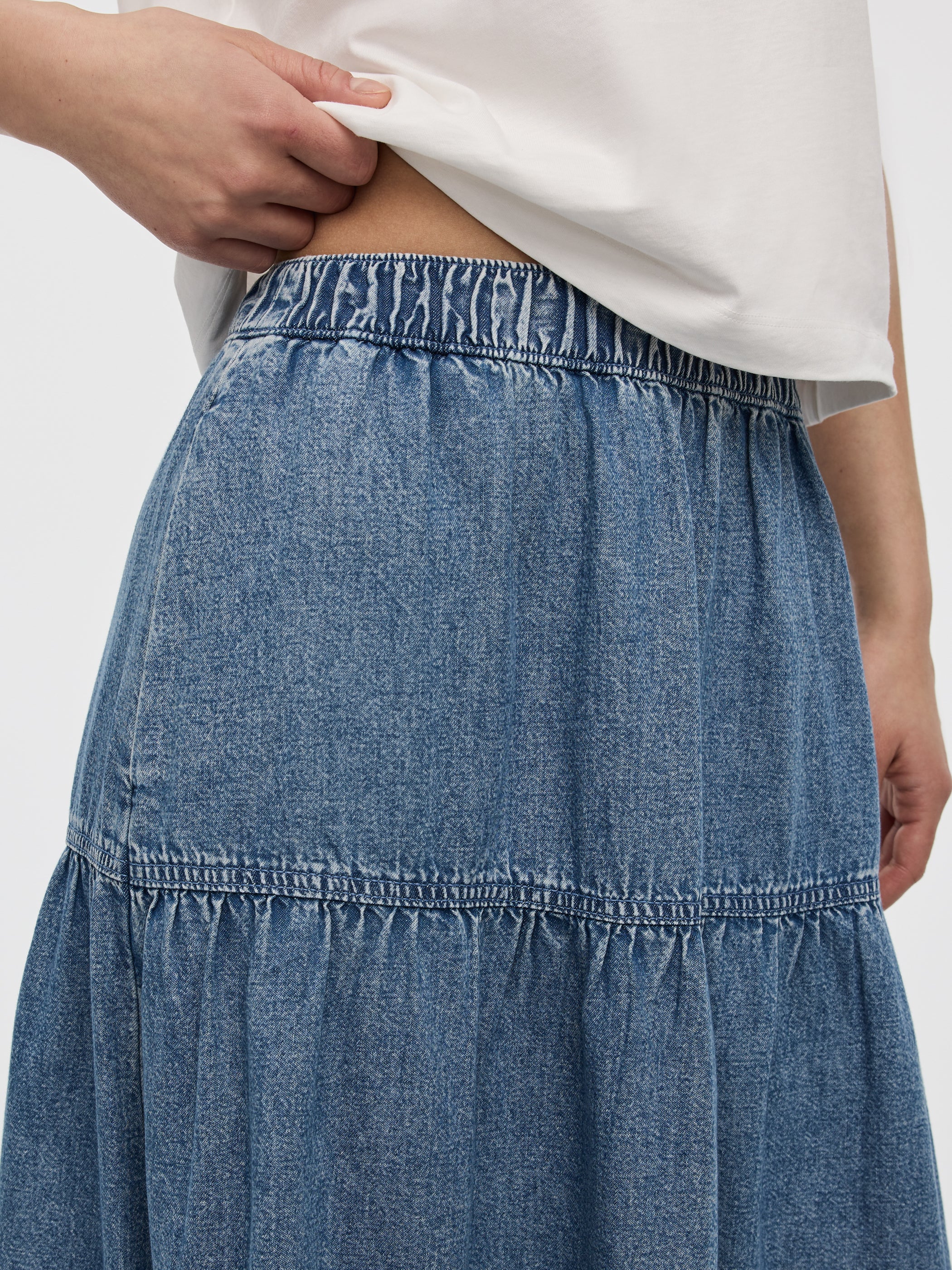 Pull-On Tiered Denim Midi Skirt - Image 3