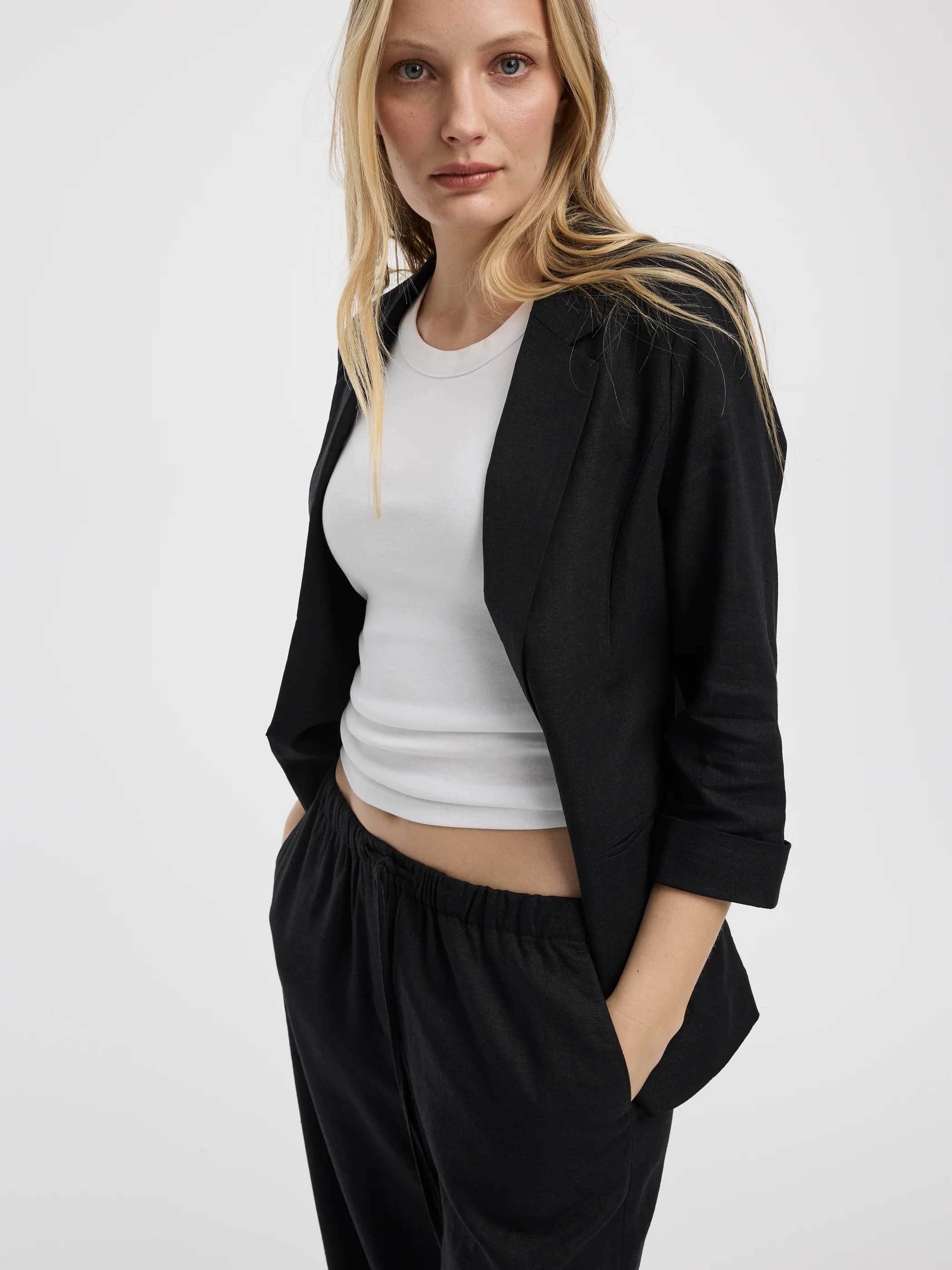 Open Linen Blazer with 3/4 Sleeves - Image 4
