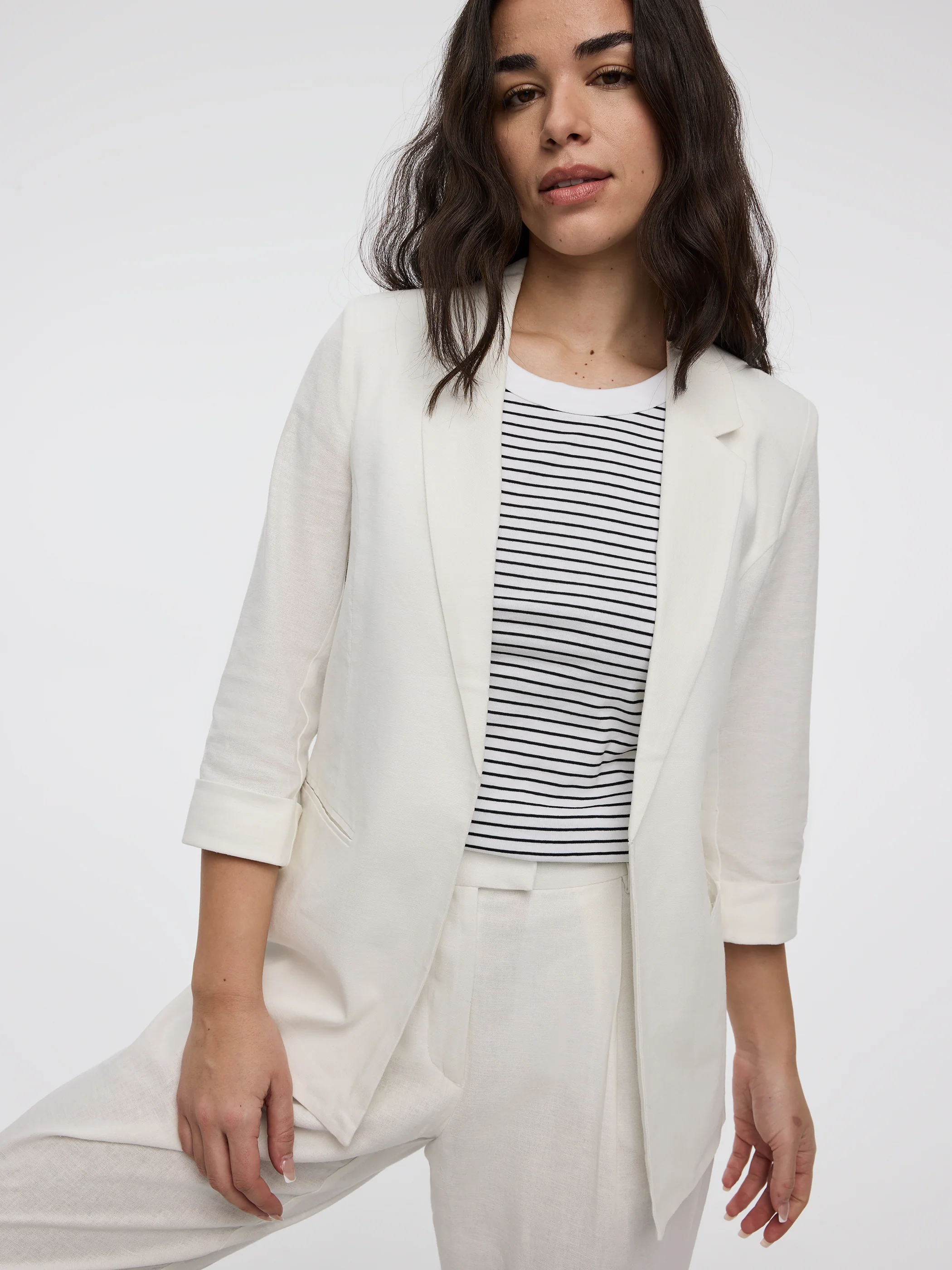 Open Linen Blazer with 3/4 Sleeves - Image 8