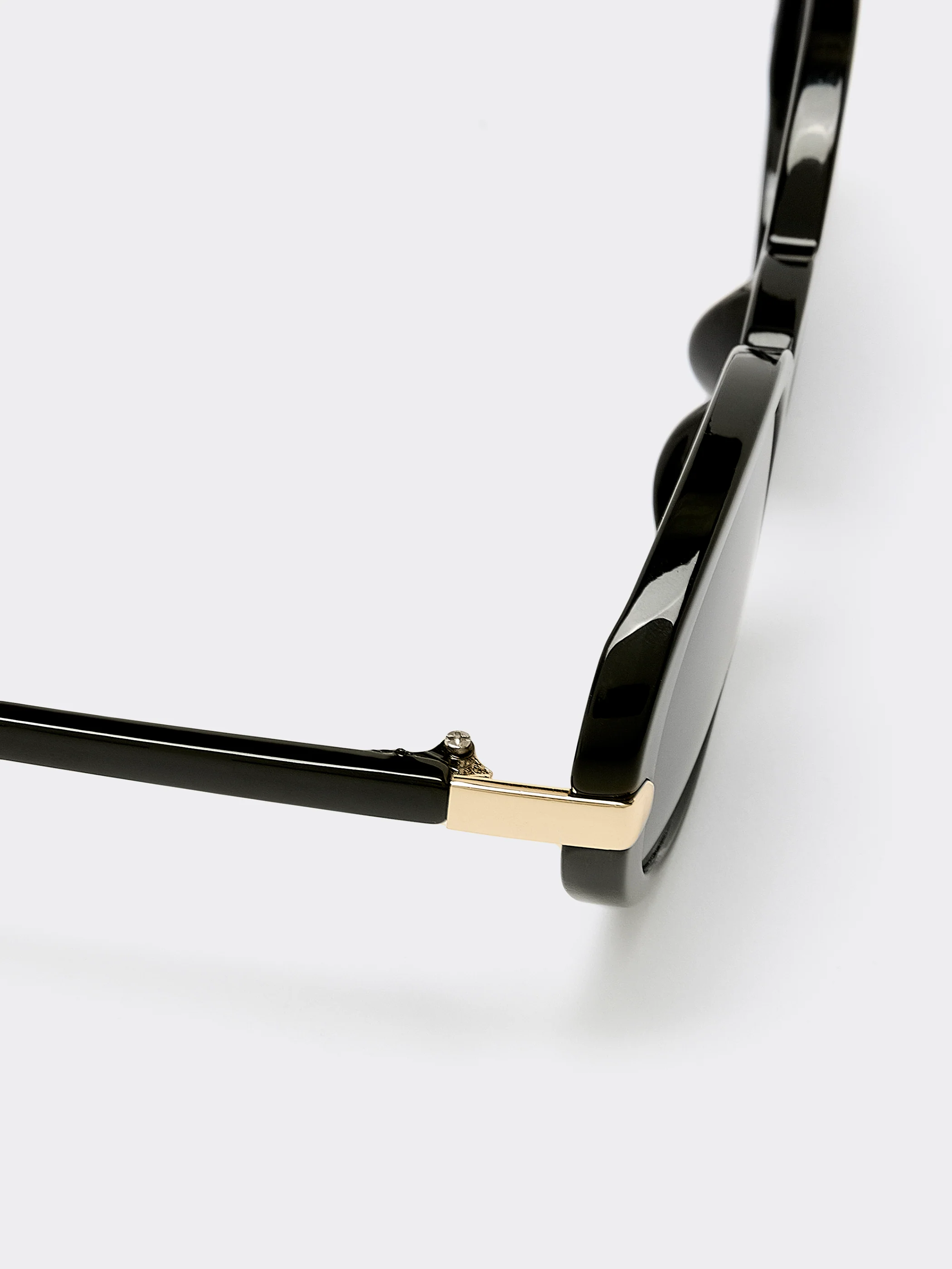 Oval Sunglasses - Image 6