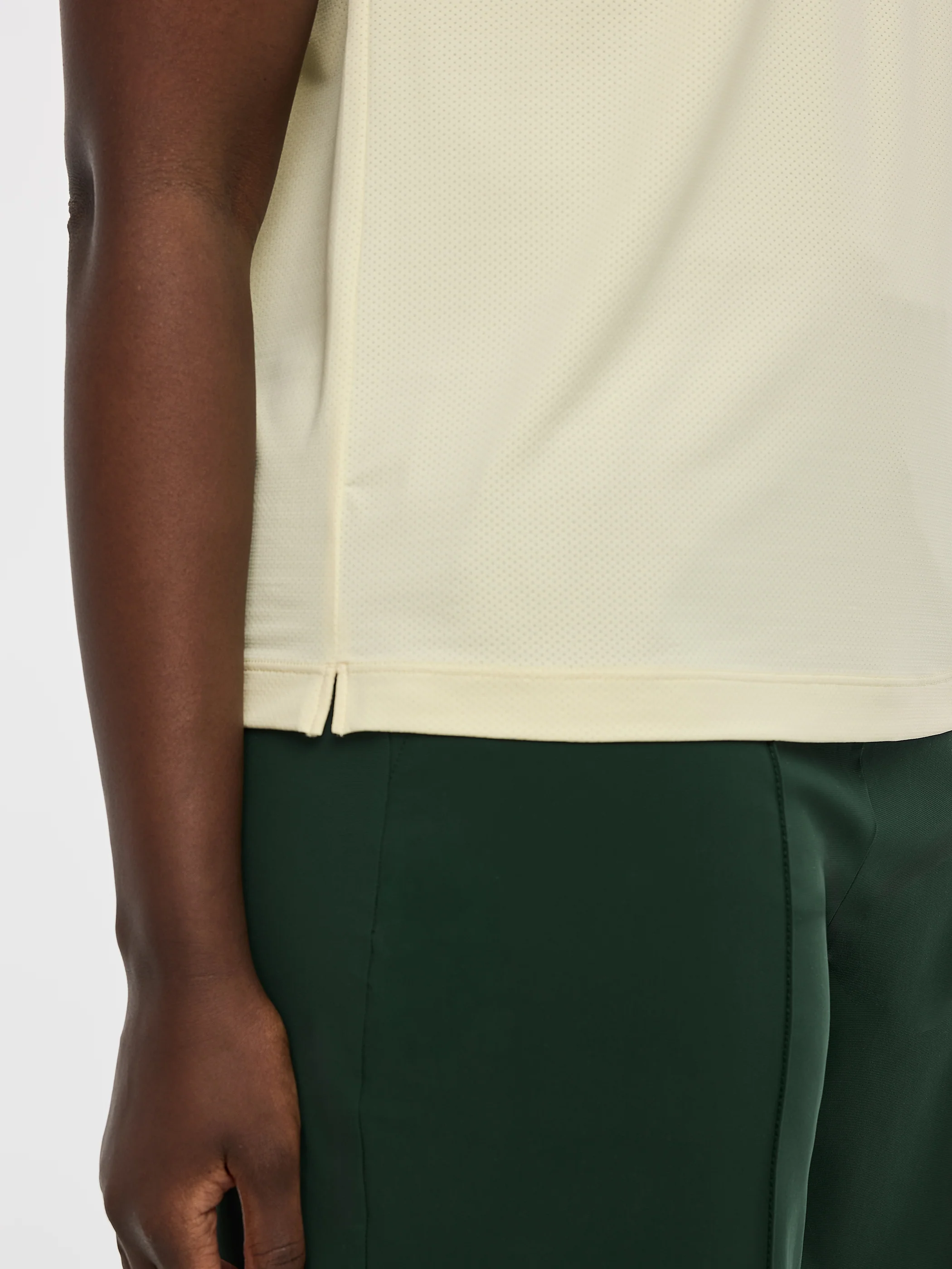 Extended-Sleeve Mesh T-Shirt - Image 9