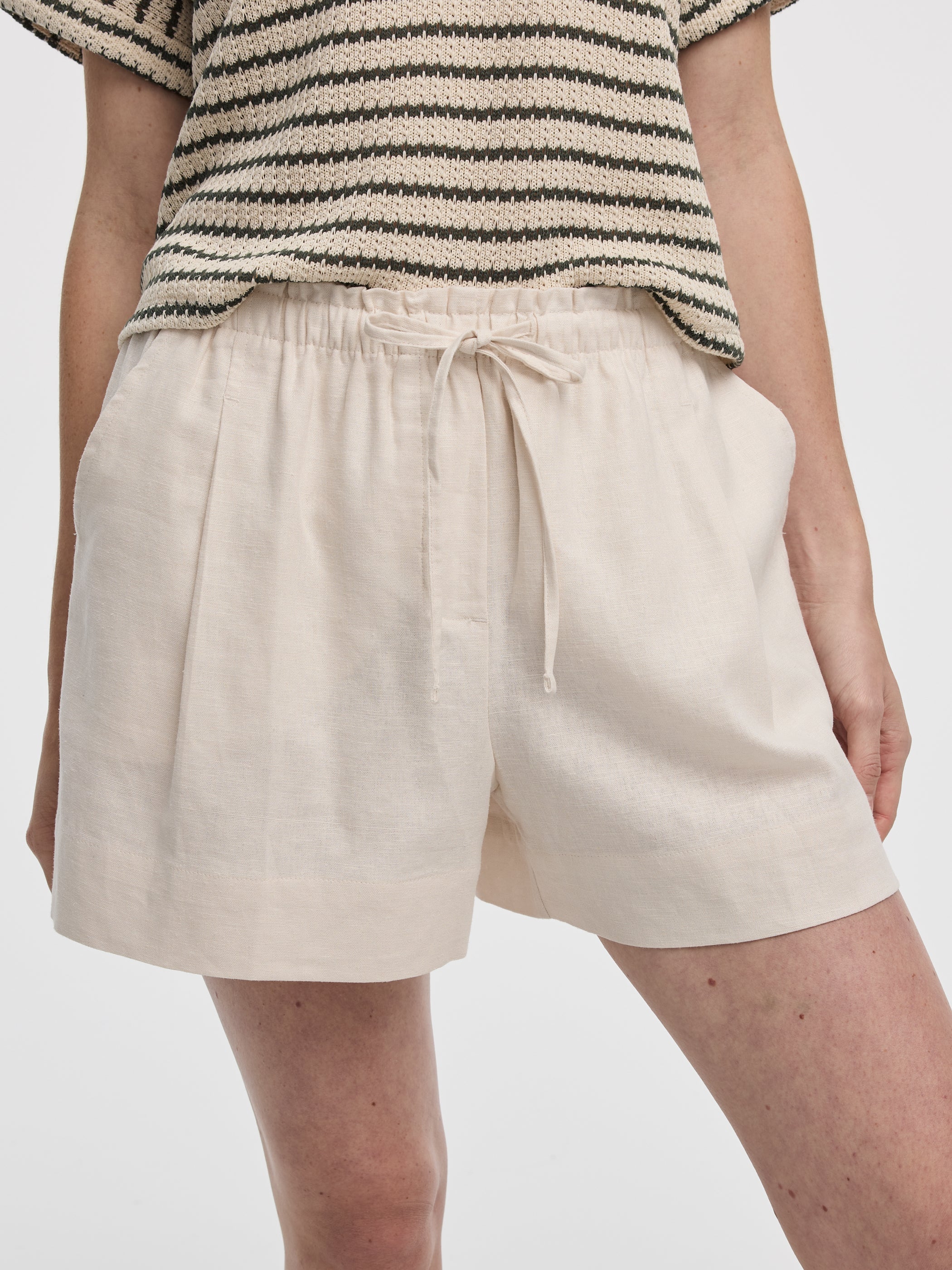 Linen-Blend Shorts with Elastic Waistband - Image 6