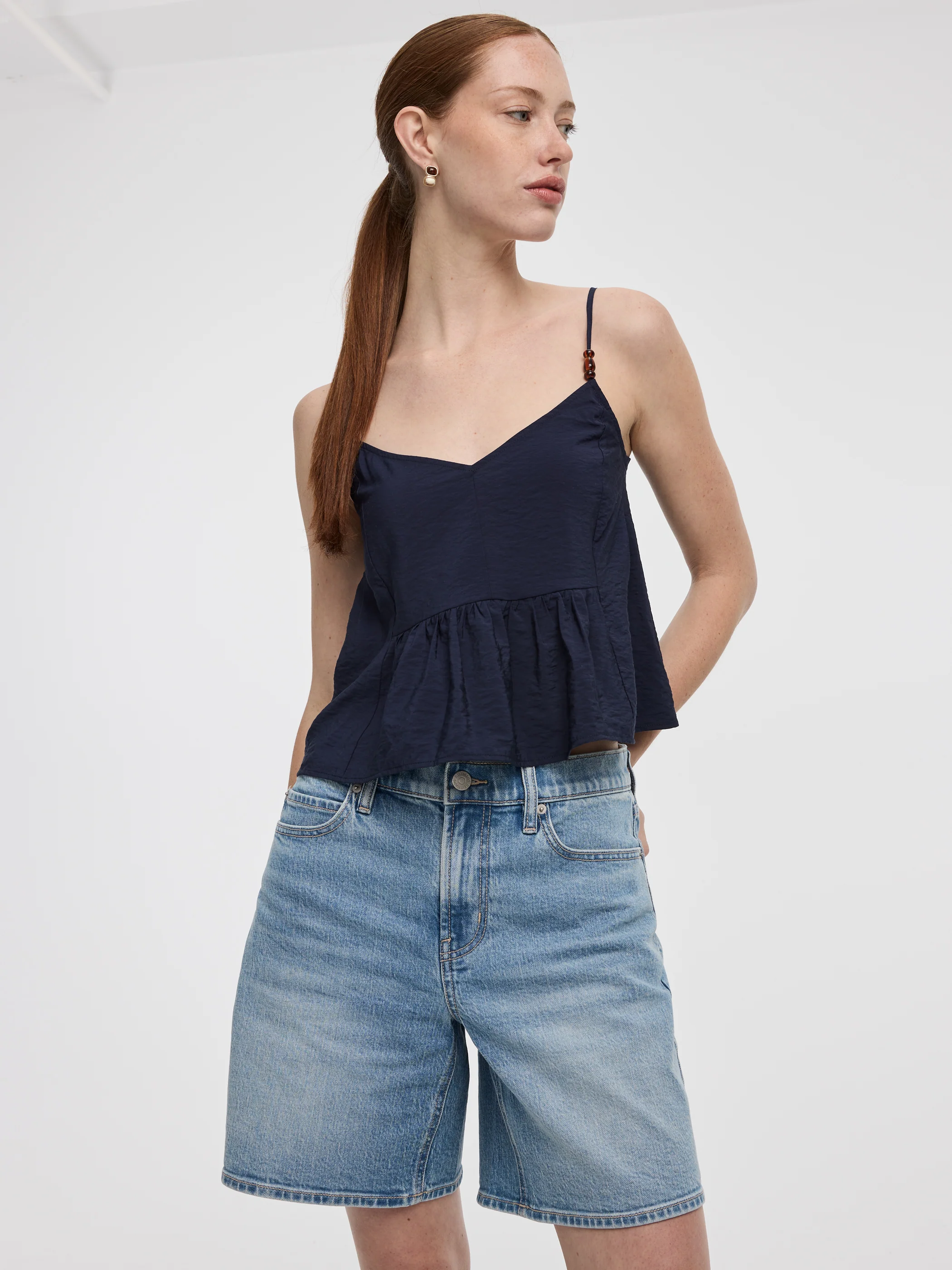 Mid-Rise Baggy Shorts - Image 4