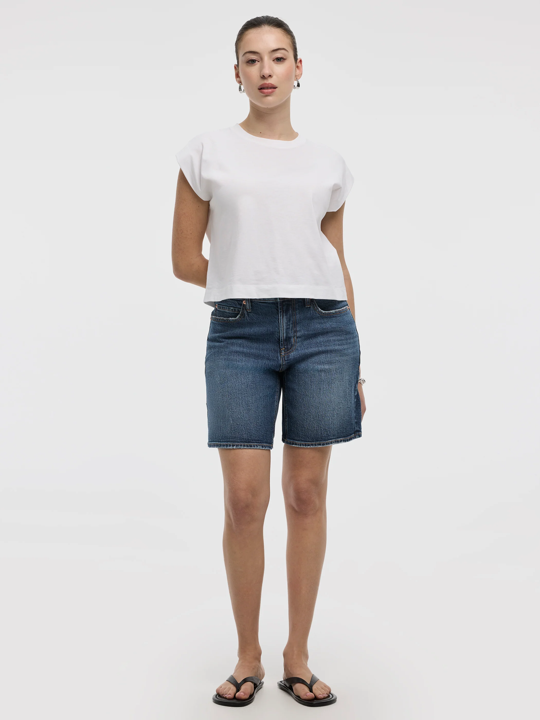 Mid-Rise Baggy Shorts - Image 5