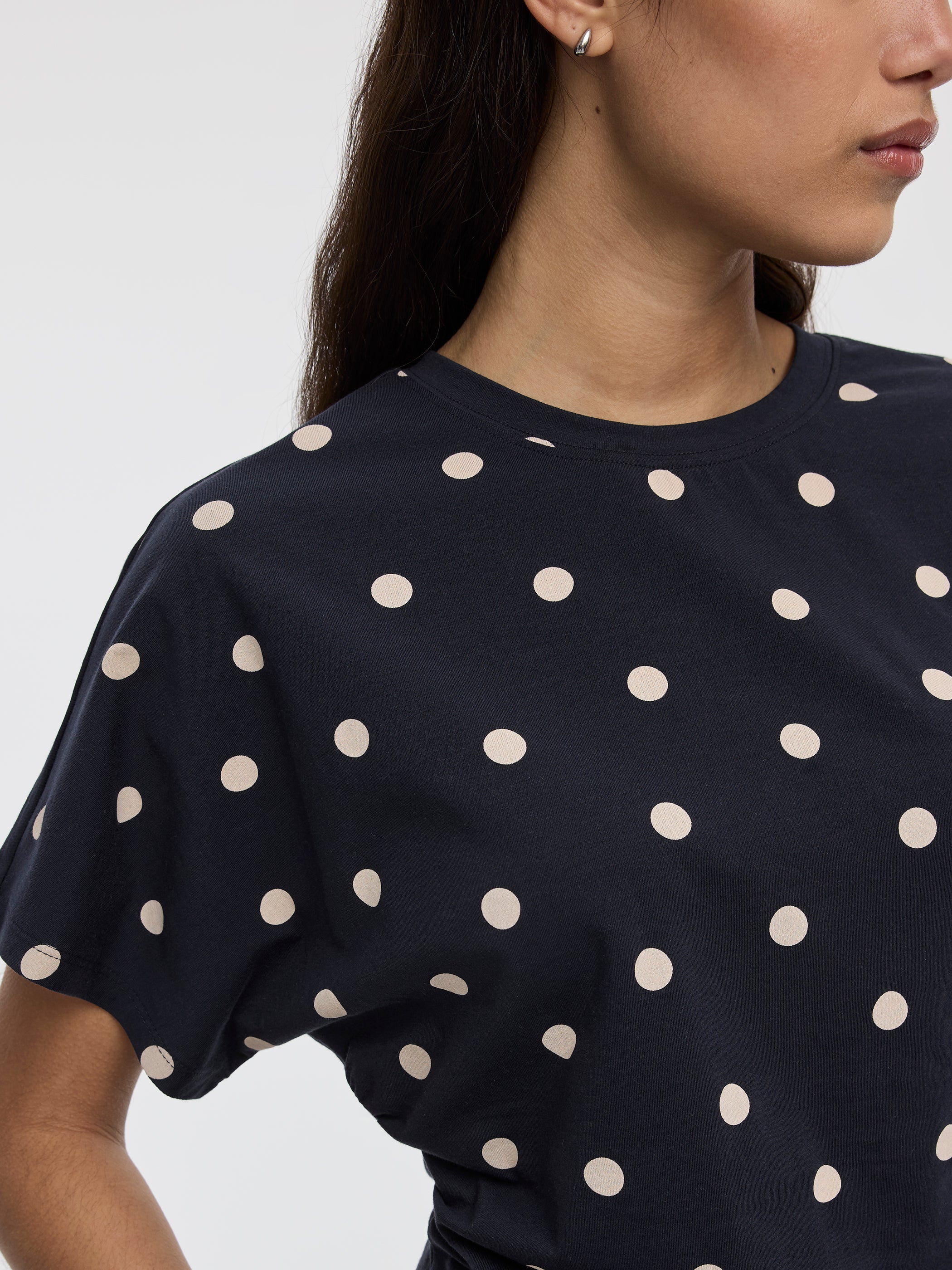 Short-Sleeve Crew-Neck Tee with Shirred Sides - Image 14