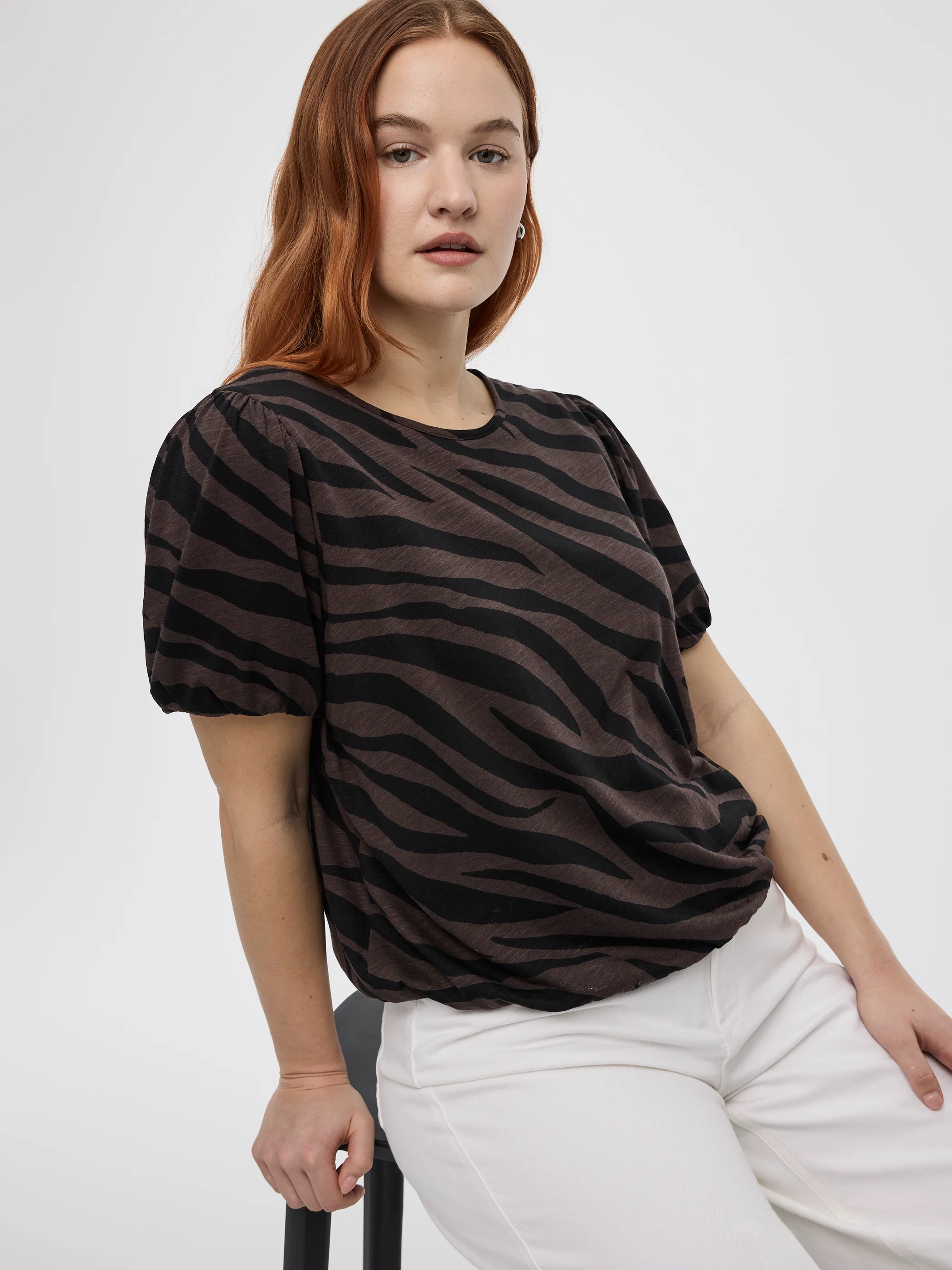 Short-Balloon-Sleeve Crew-Neck Top - Image 8