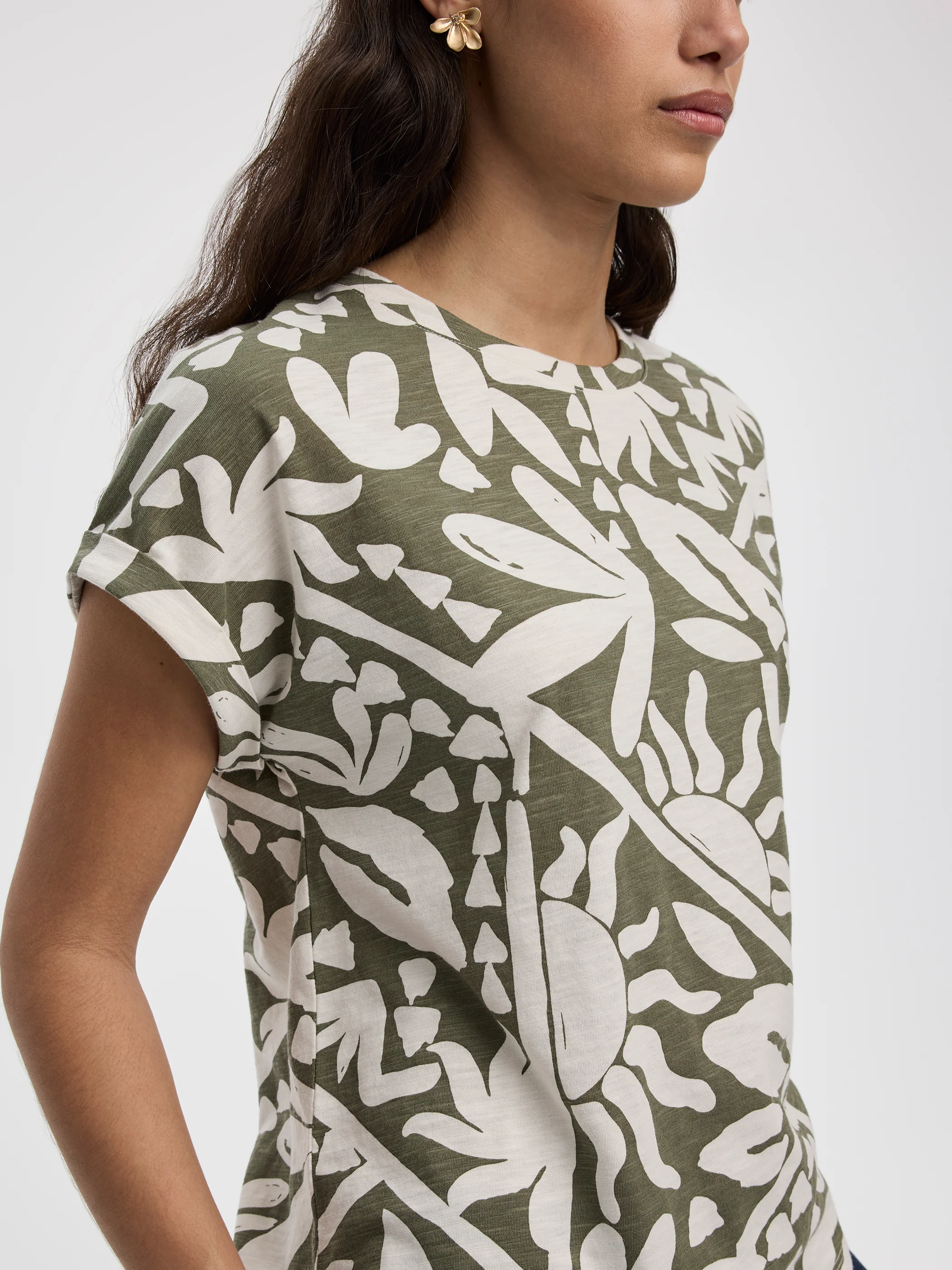 Short-Sleeve Crew-Neck T-Shirt - Image 10