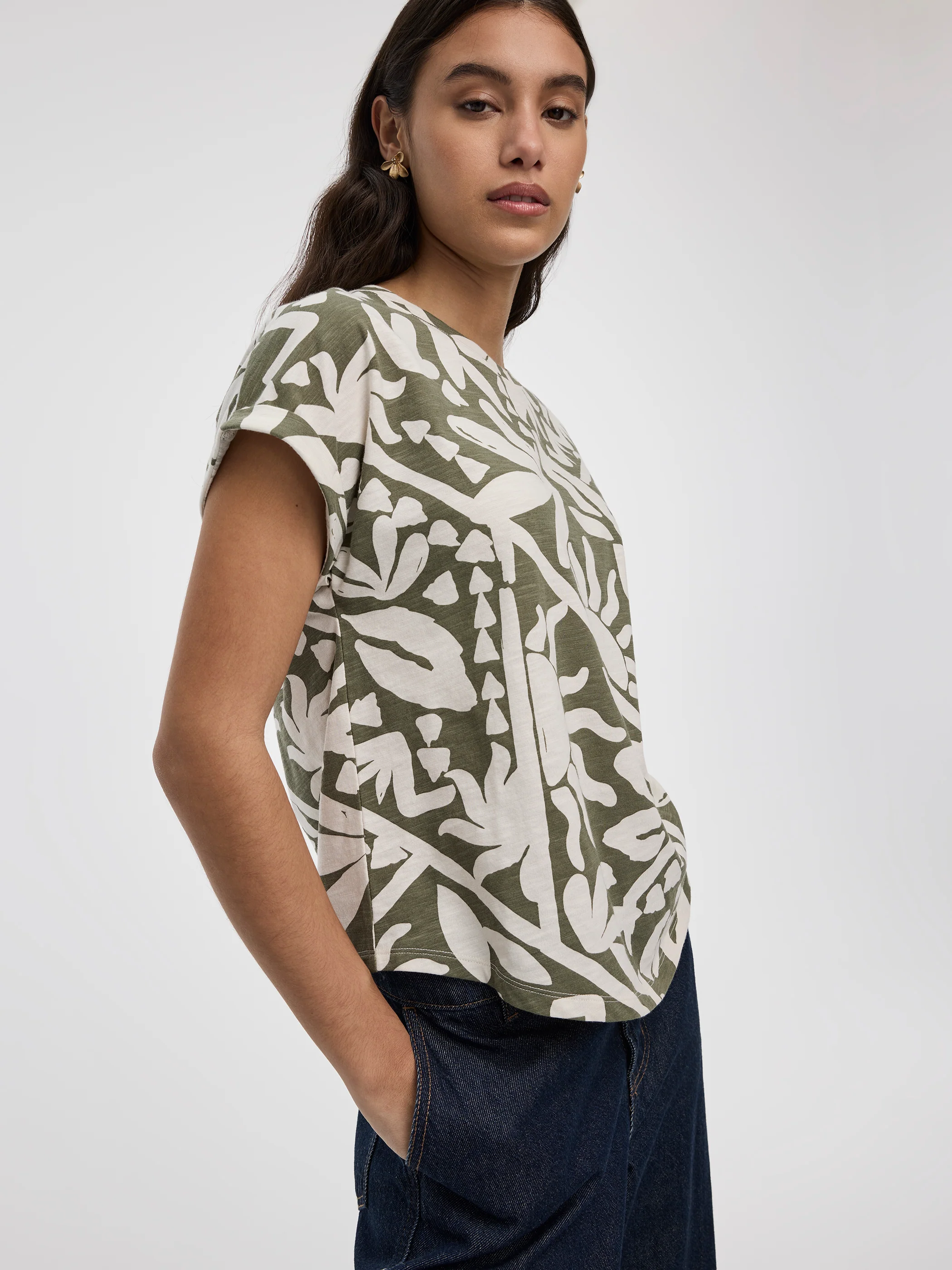 Short-Sleeve Crew-Neck T-Shirt - Image 12