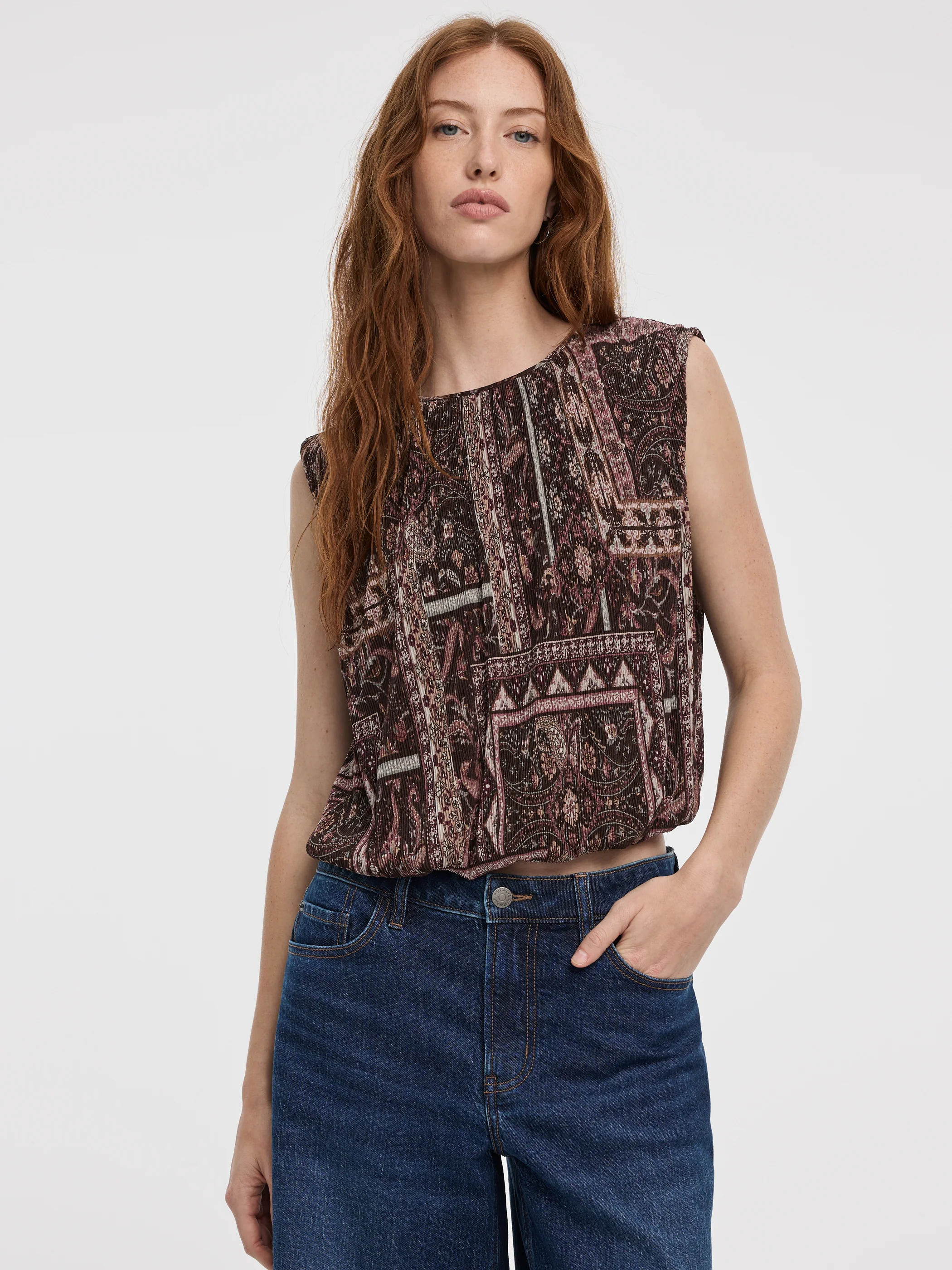 Crew-Neck Tank with Bubble Hem - Image 5