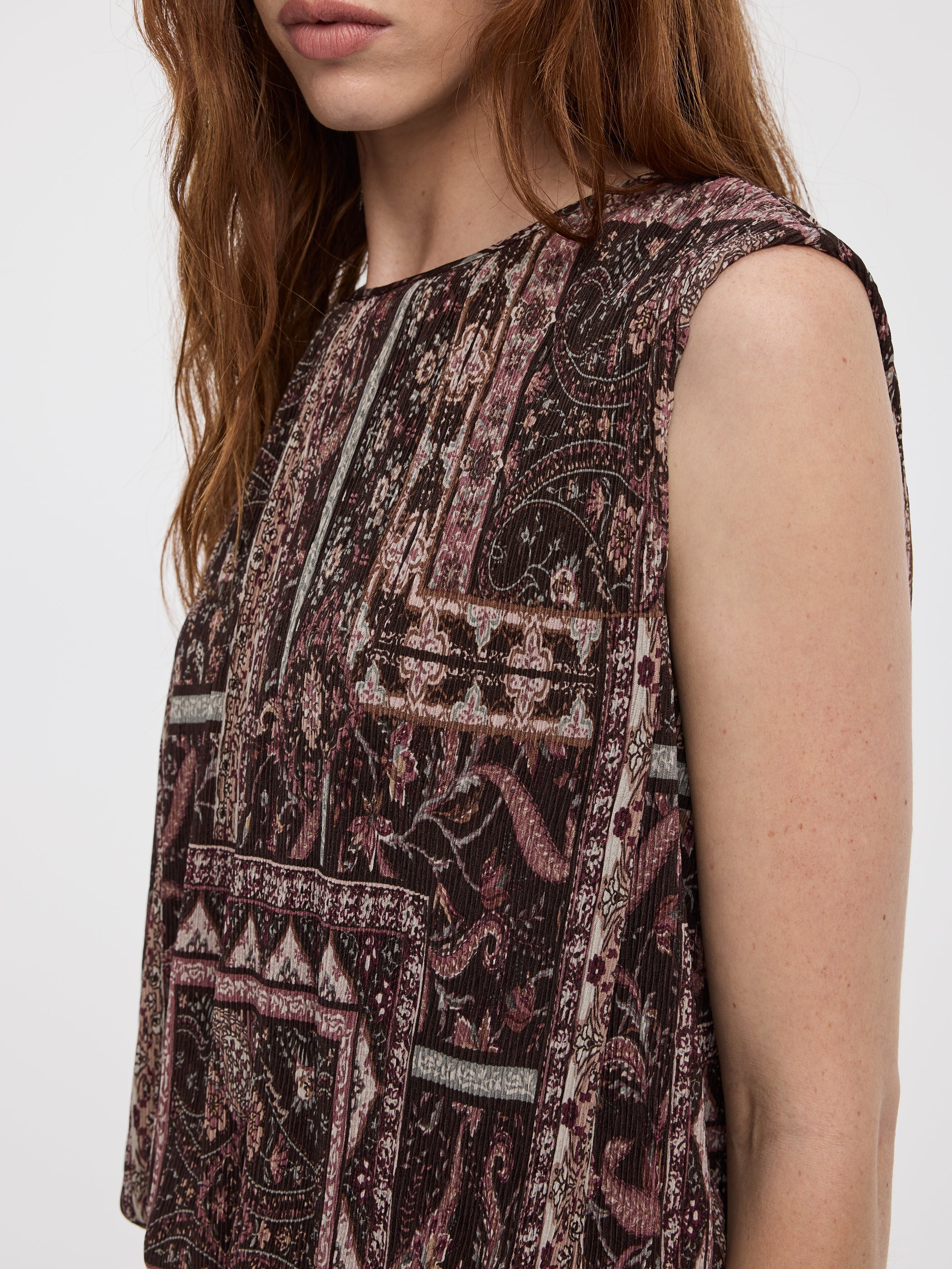 Crew-Neck Tank with Bubble Hem - Image 6