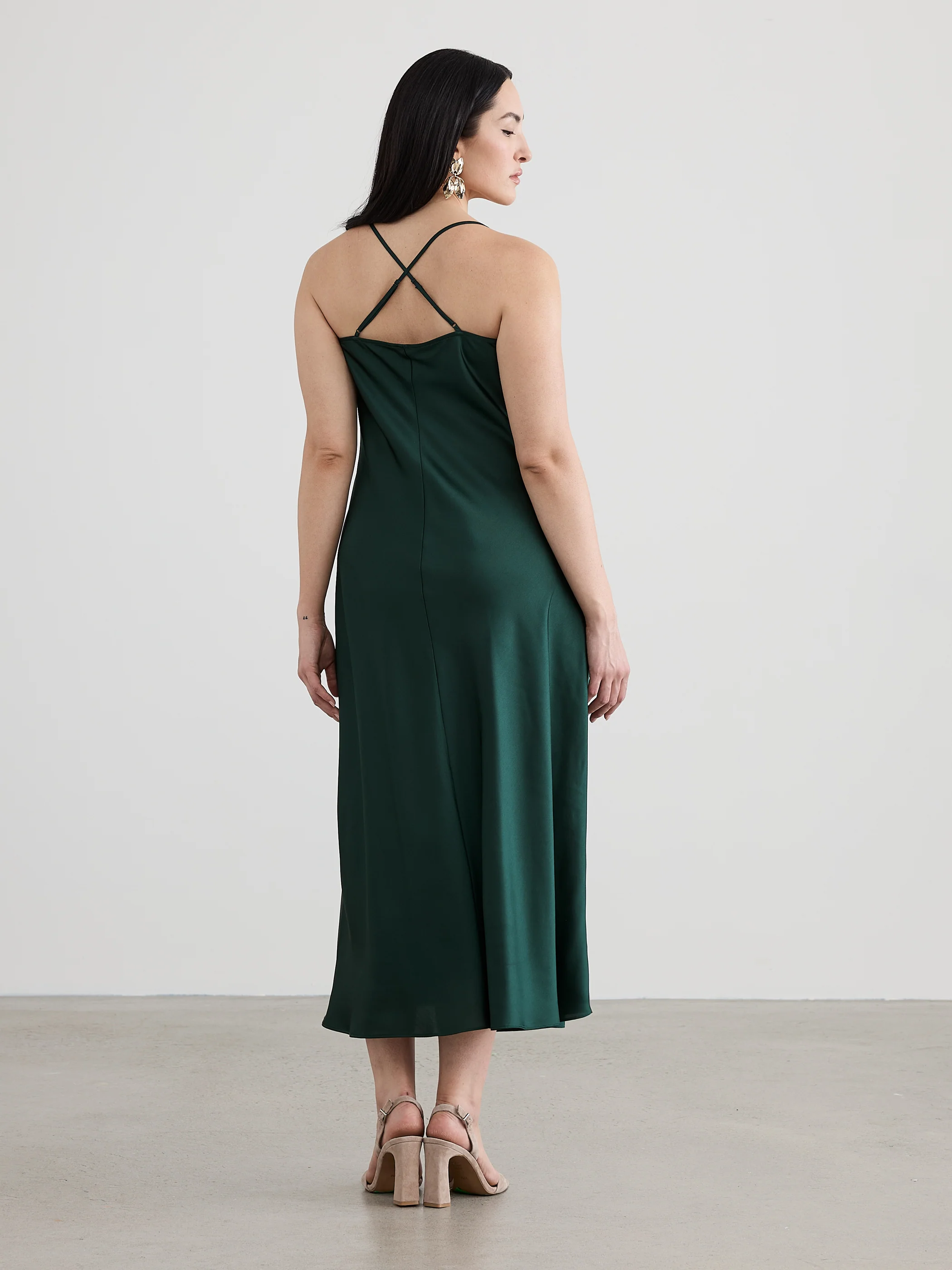 Sleeveless Maxi Dress with Cowl Neckline - Image 3